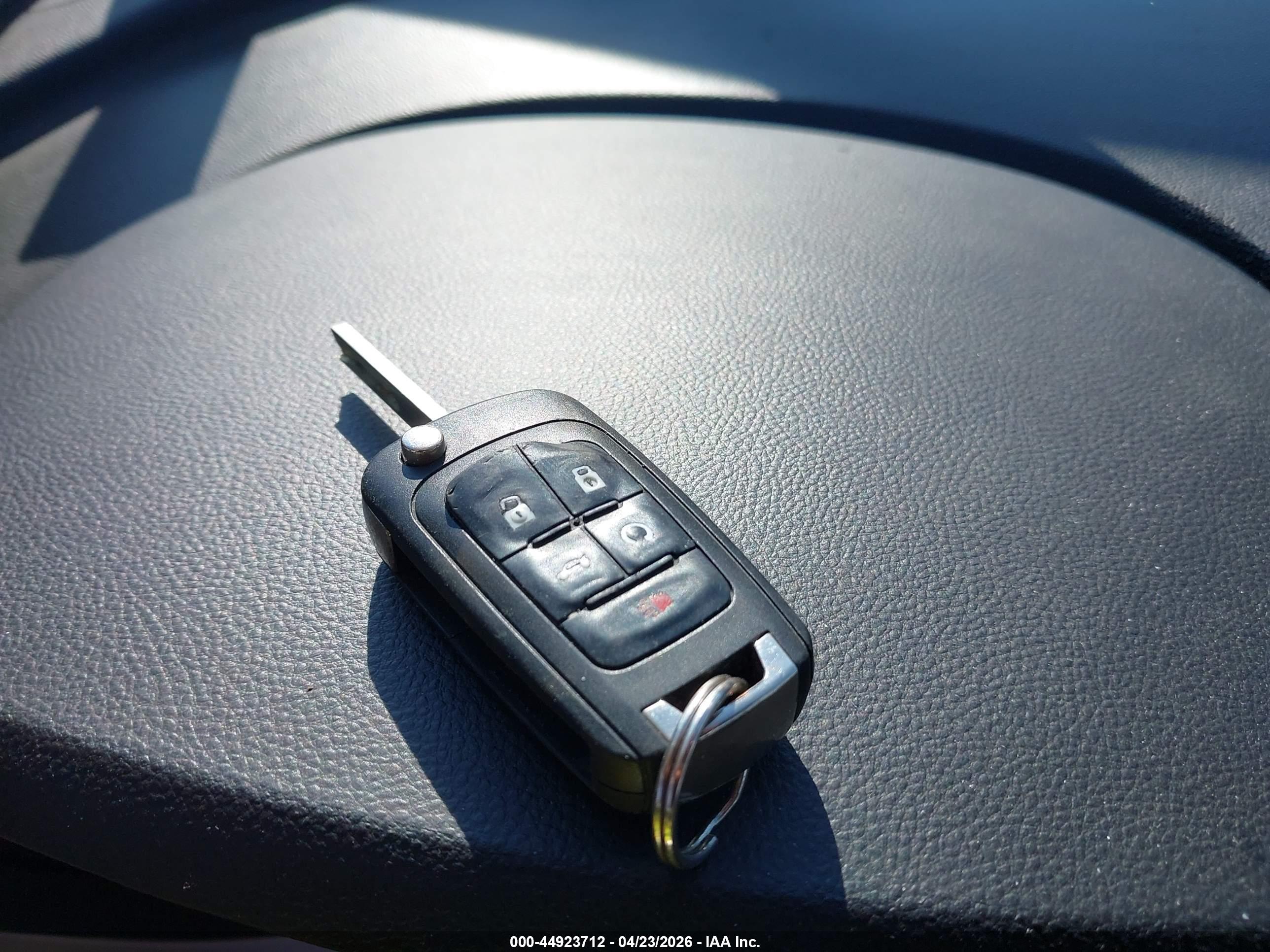 CHEVROLET EQUINOX image 11