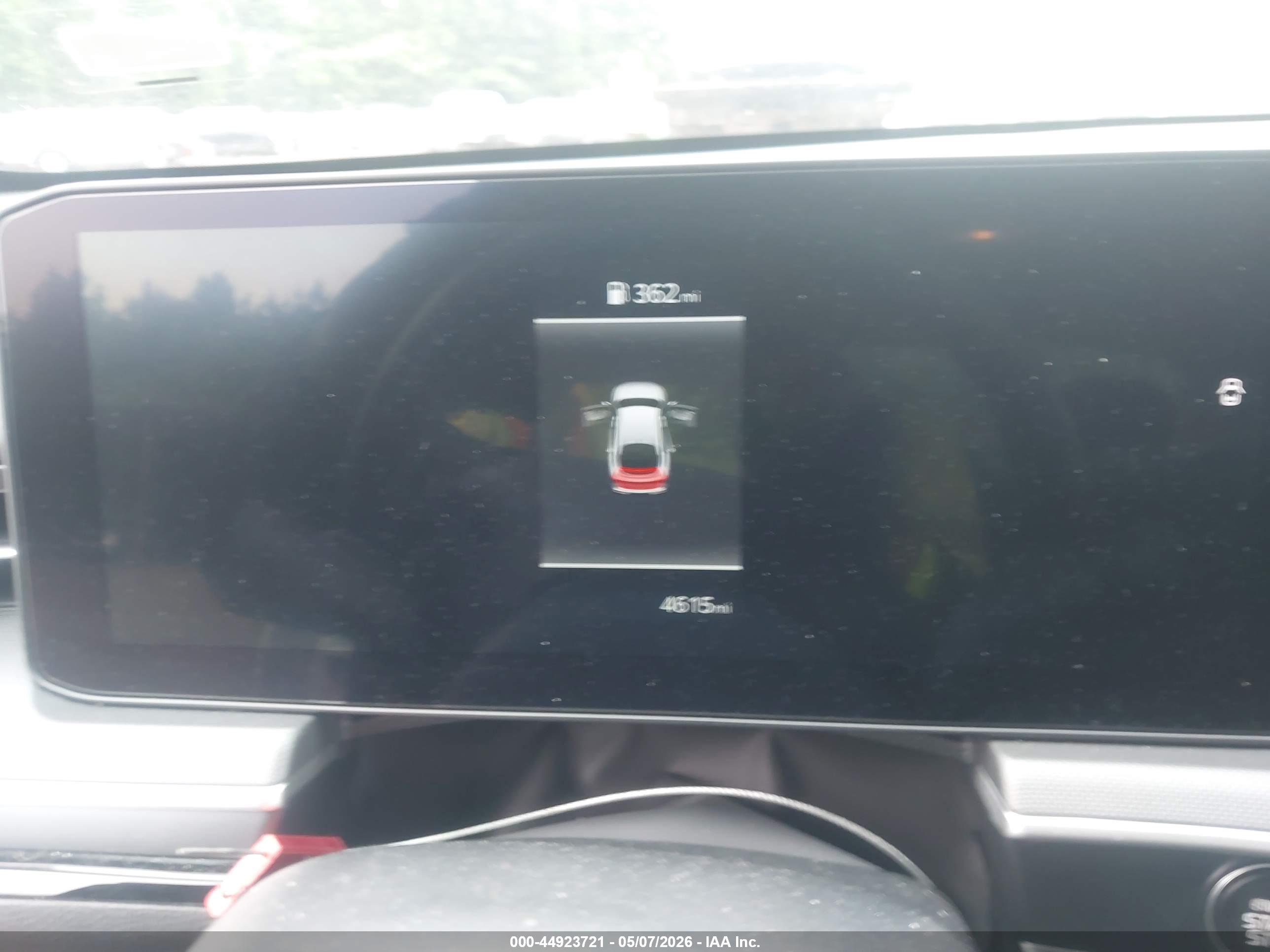 KIA K5 image 7