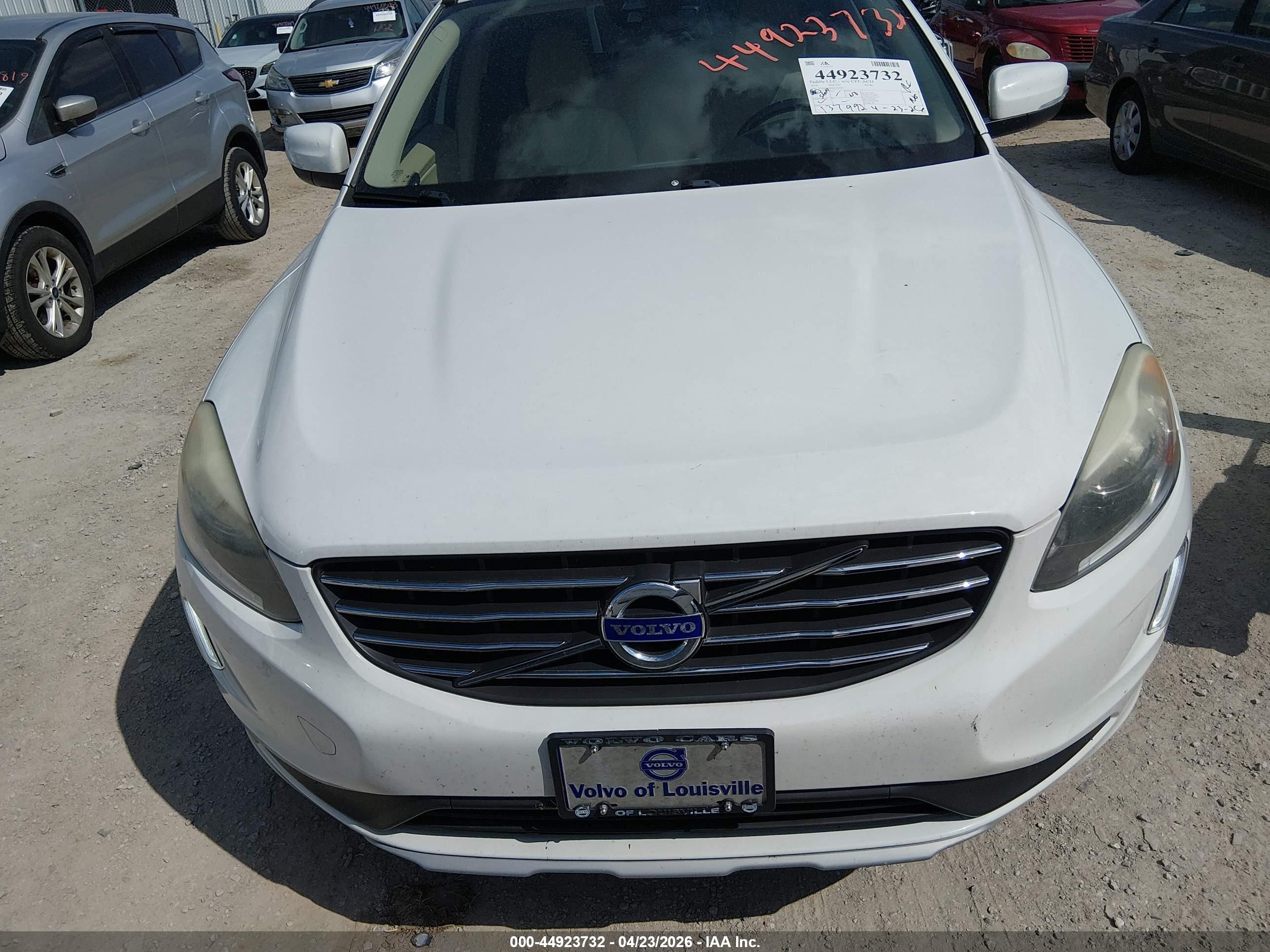 VOLVO XC60 image 6