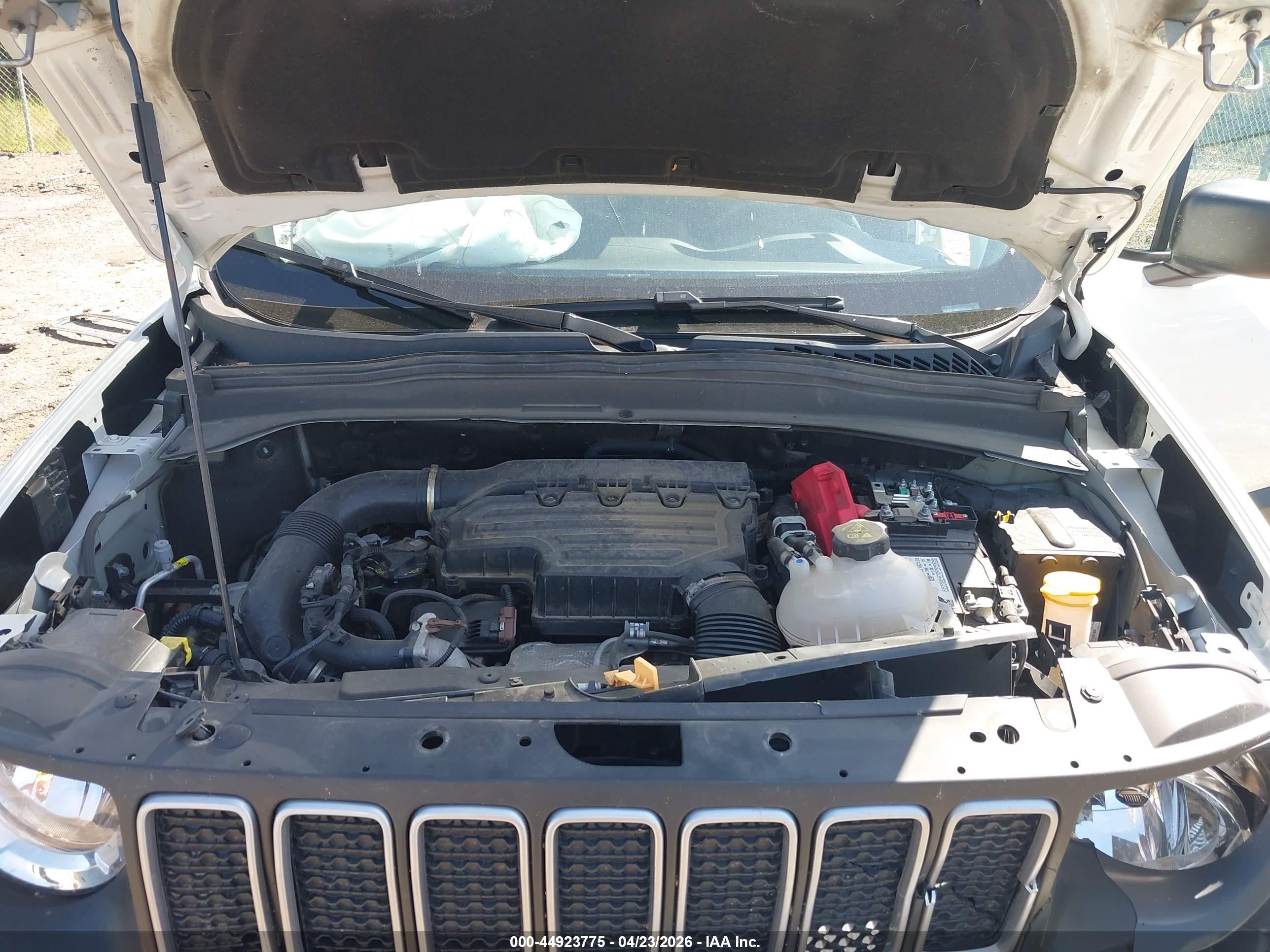 JEEP RENEGADE image 10