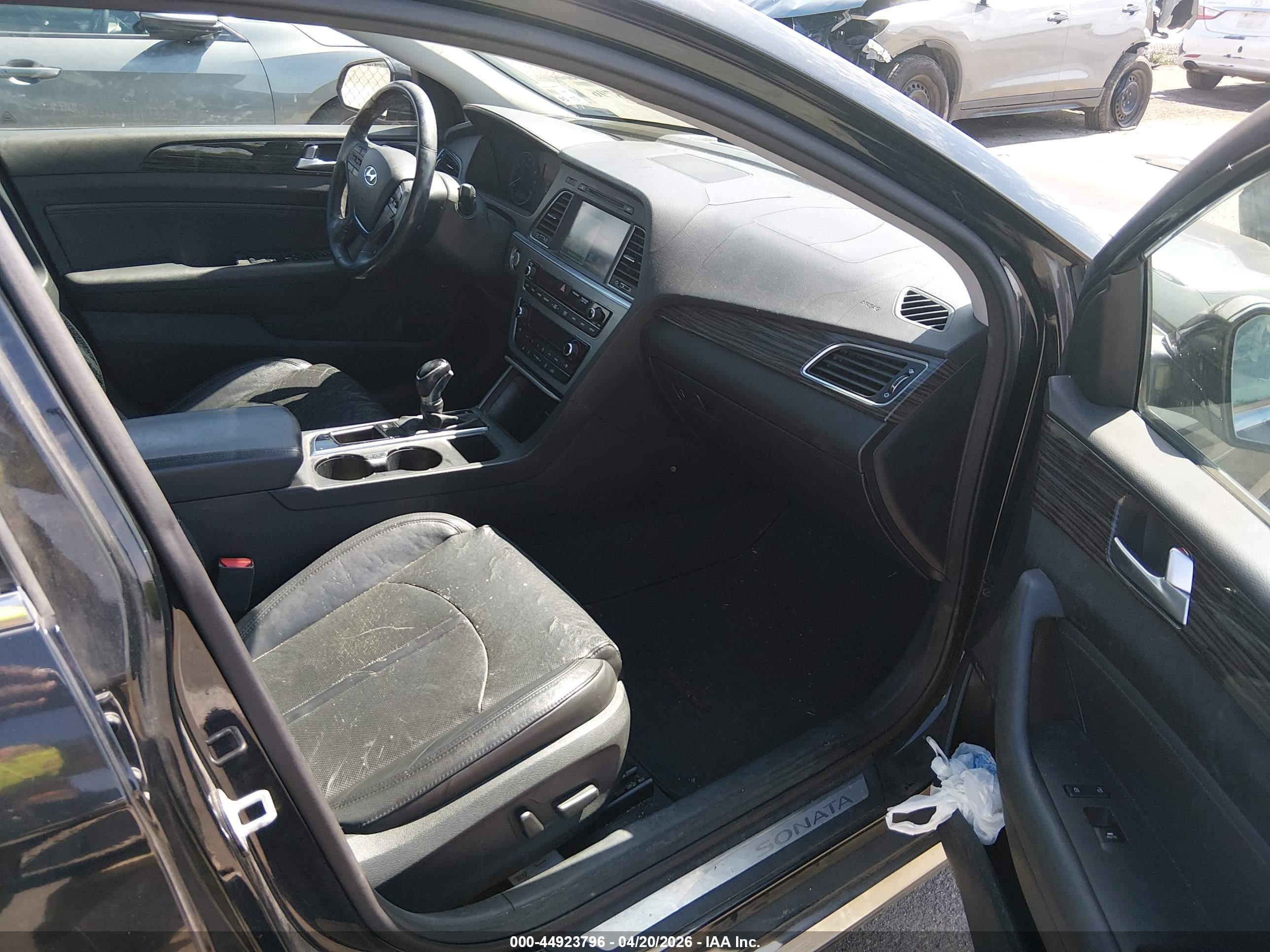 HYUNDAI SONATA image 5