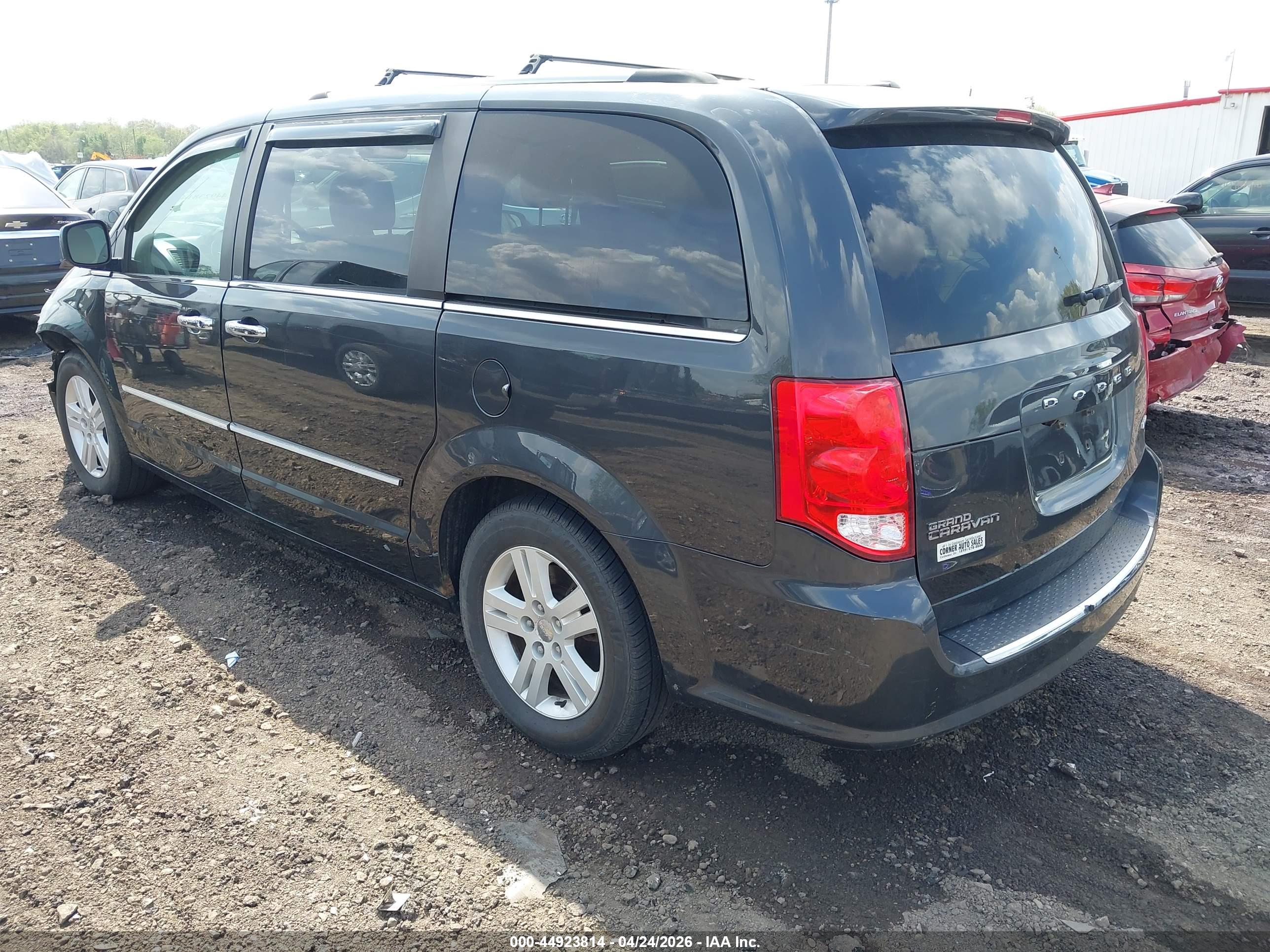 DODGE GRAND image 3
