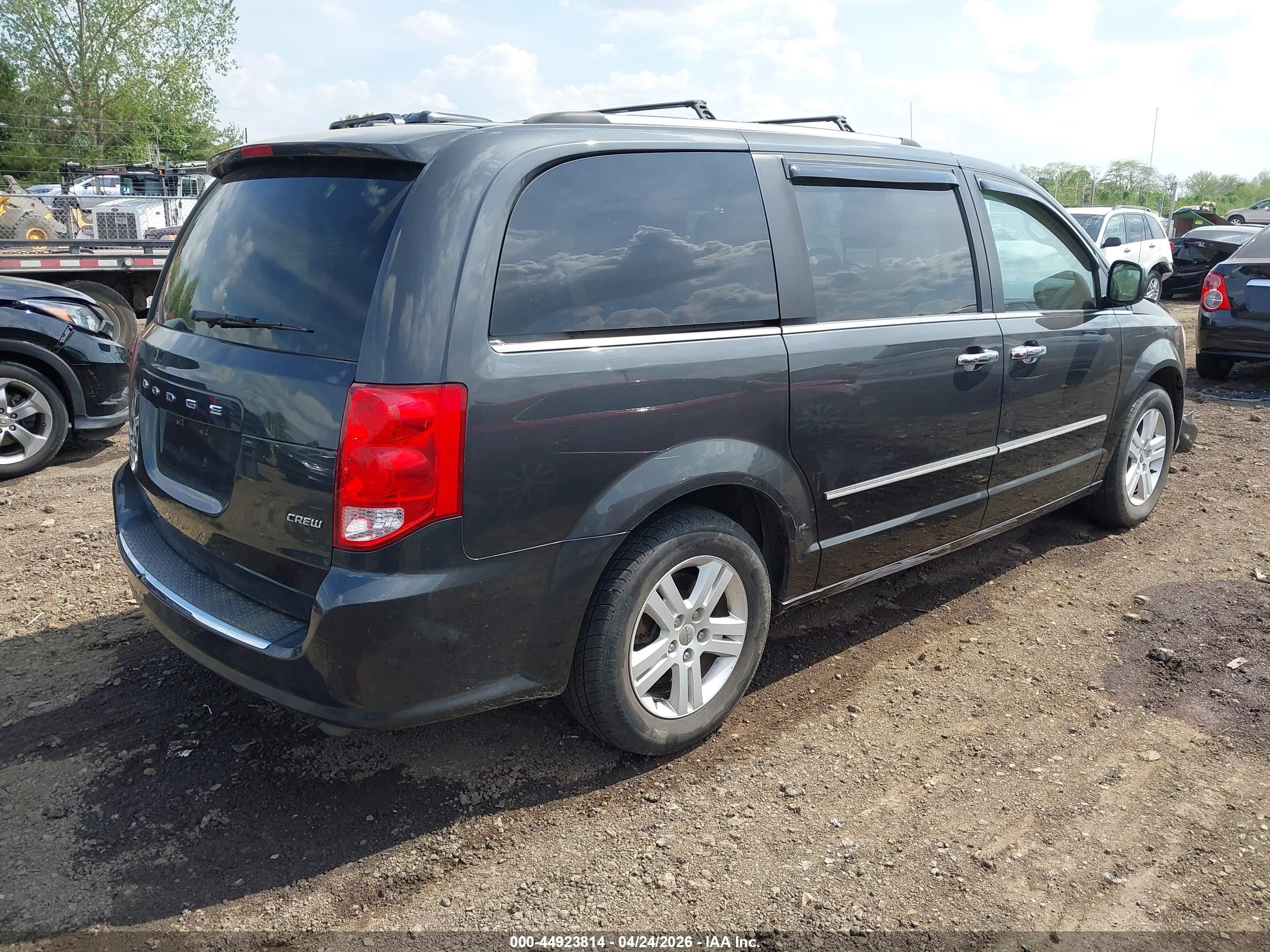 DODGE GRAND image 4