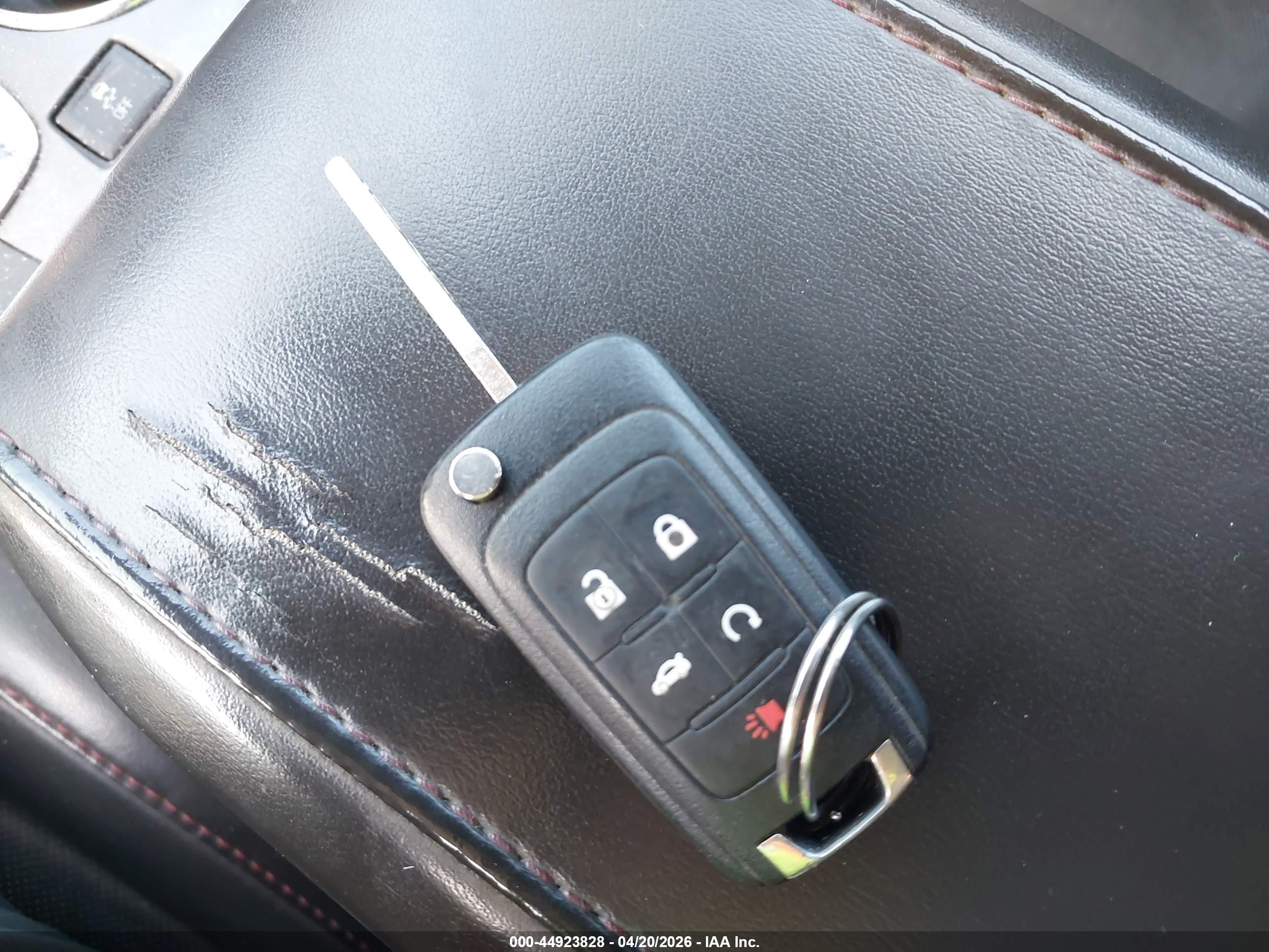 CHEVROLET EQUINOX image 11