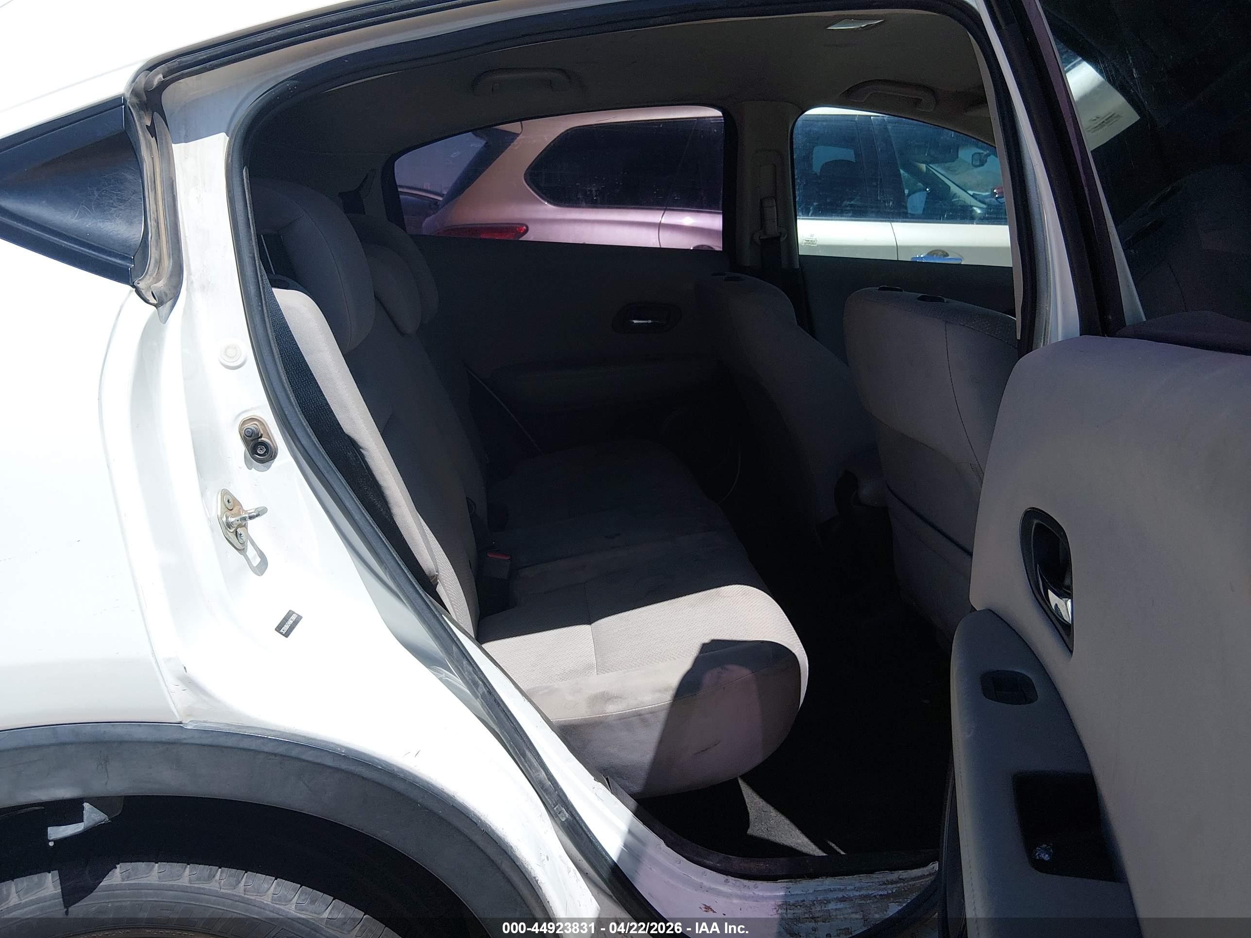 HONDA HR-V image 8