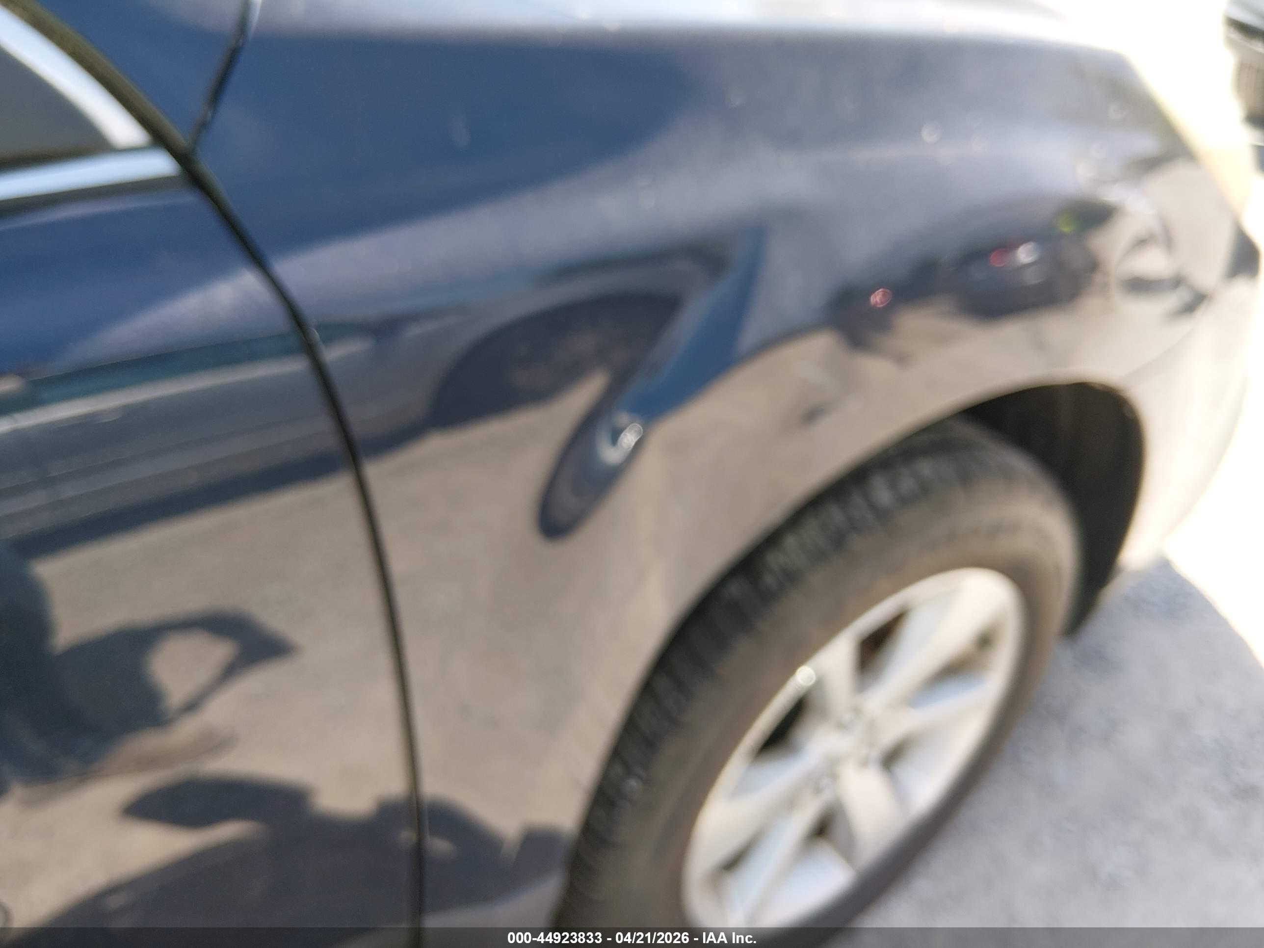 SUBARU OUTBACK image 6
