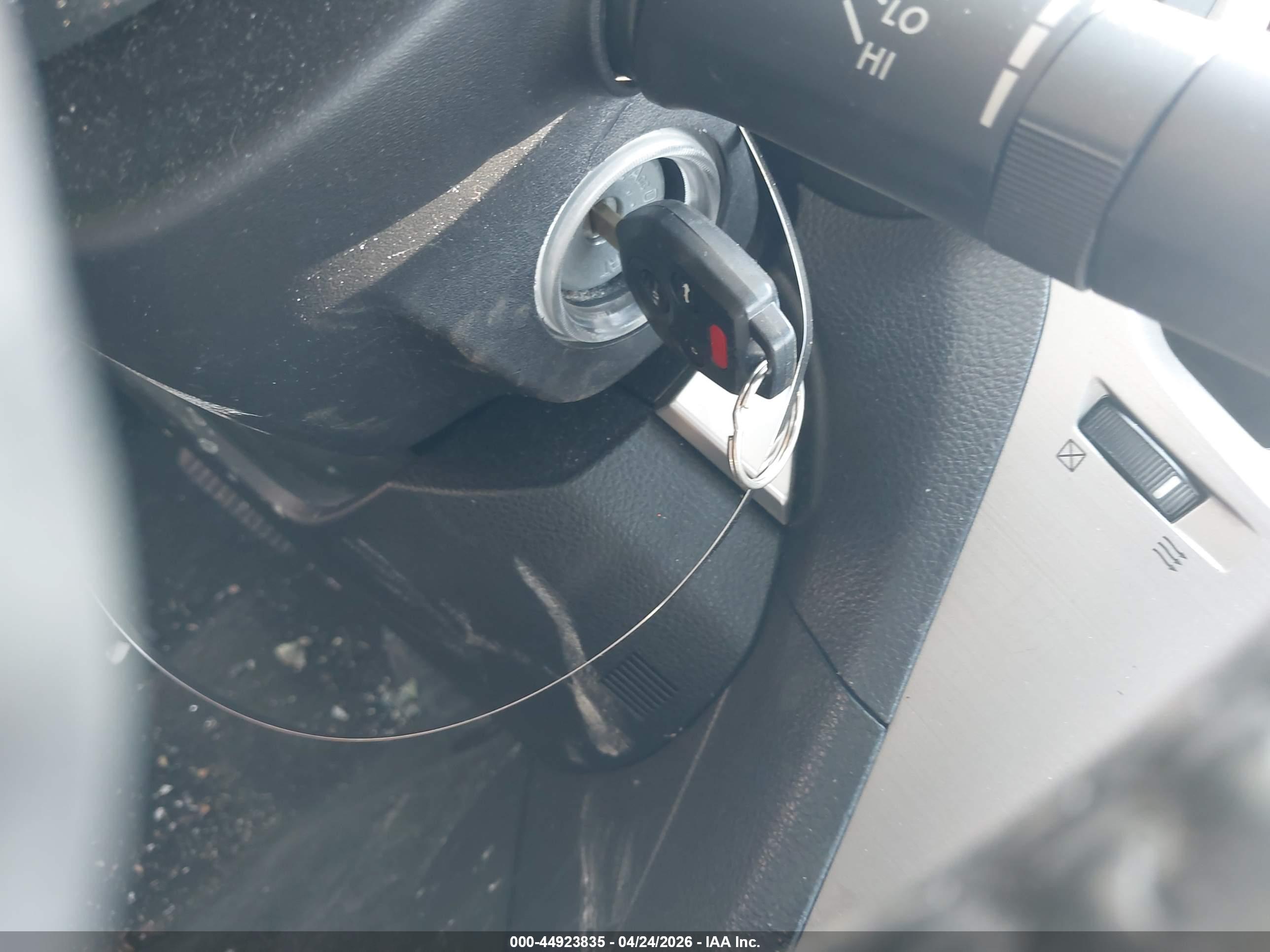 SUBARU LEGACY image 11