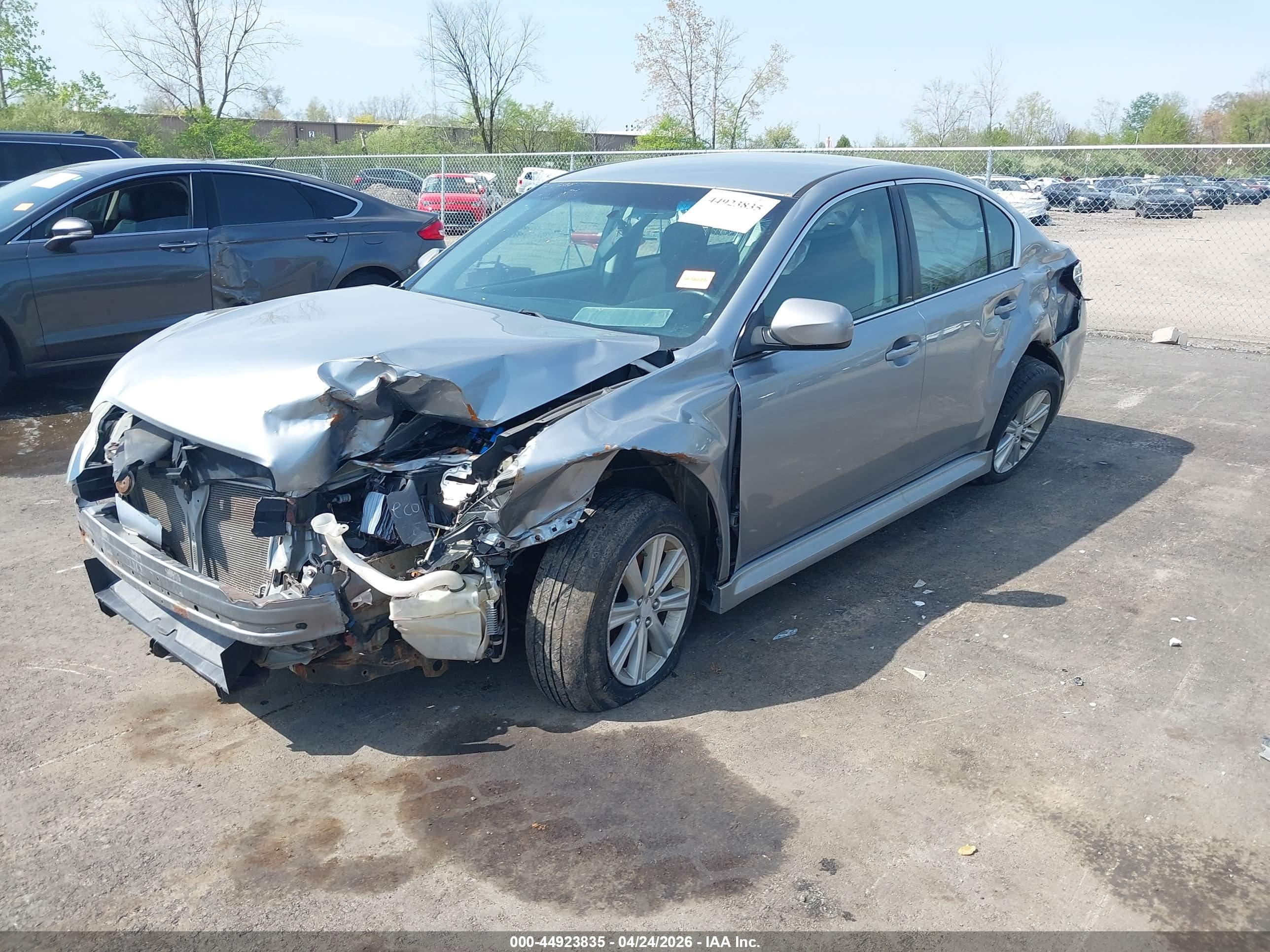 SUBARU LEGACY image 2