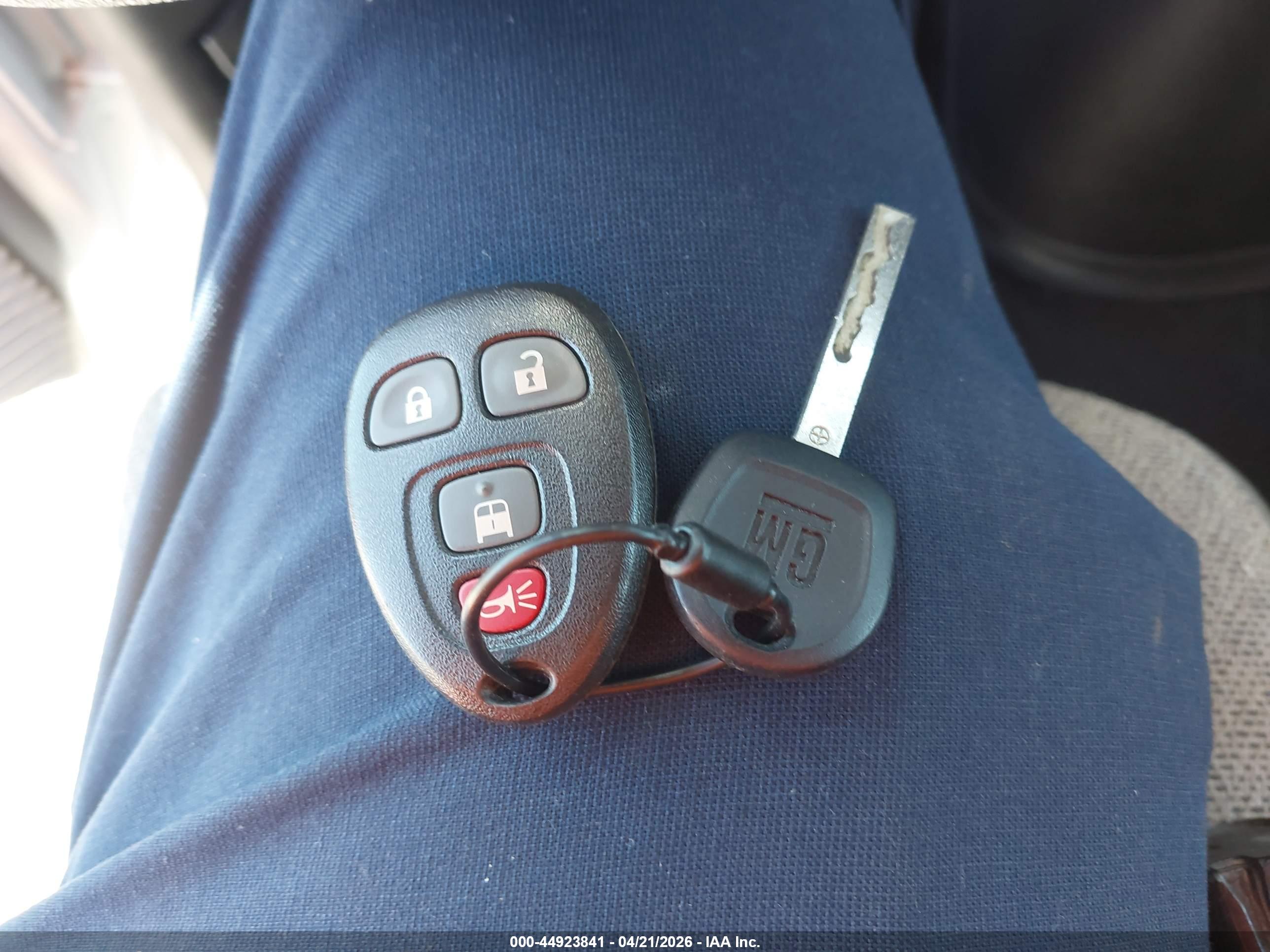 CHEVROLET EXPRESS image 11