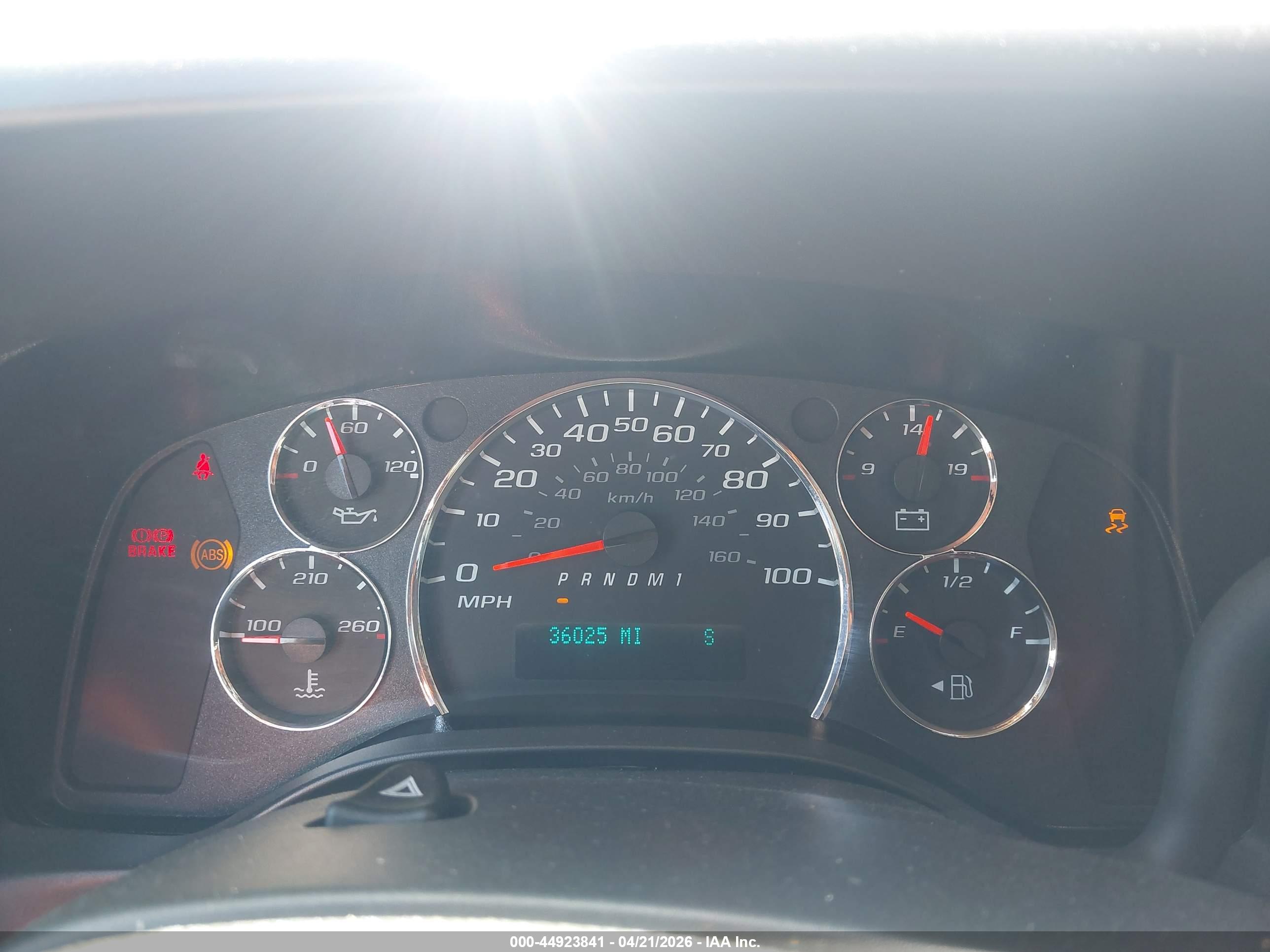 CHEVROLET EXPRESS image 7