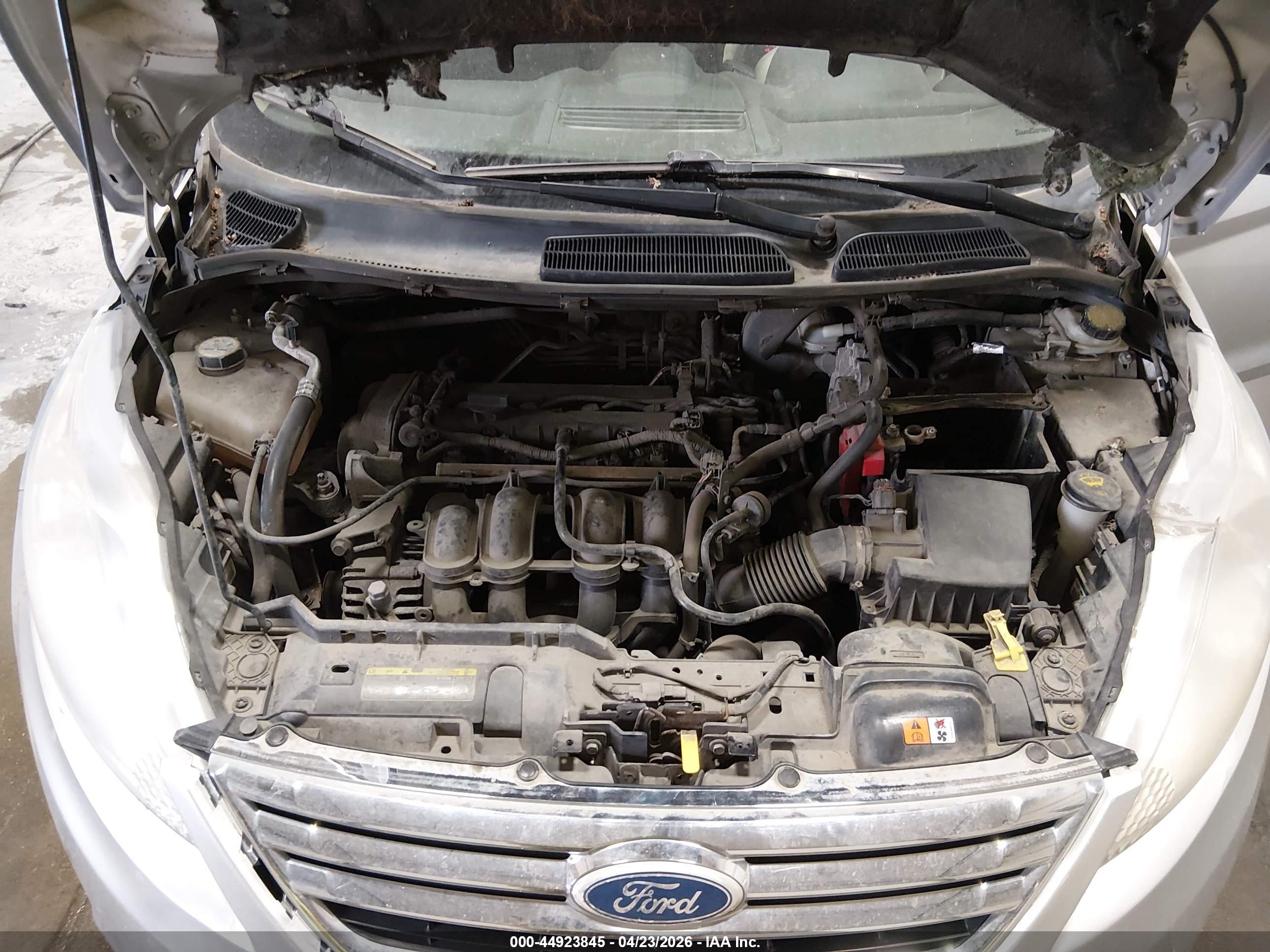 FORD FIESTA image 10
