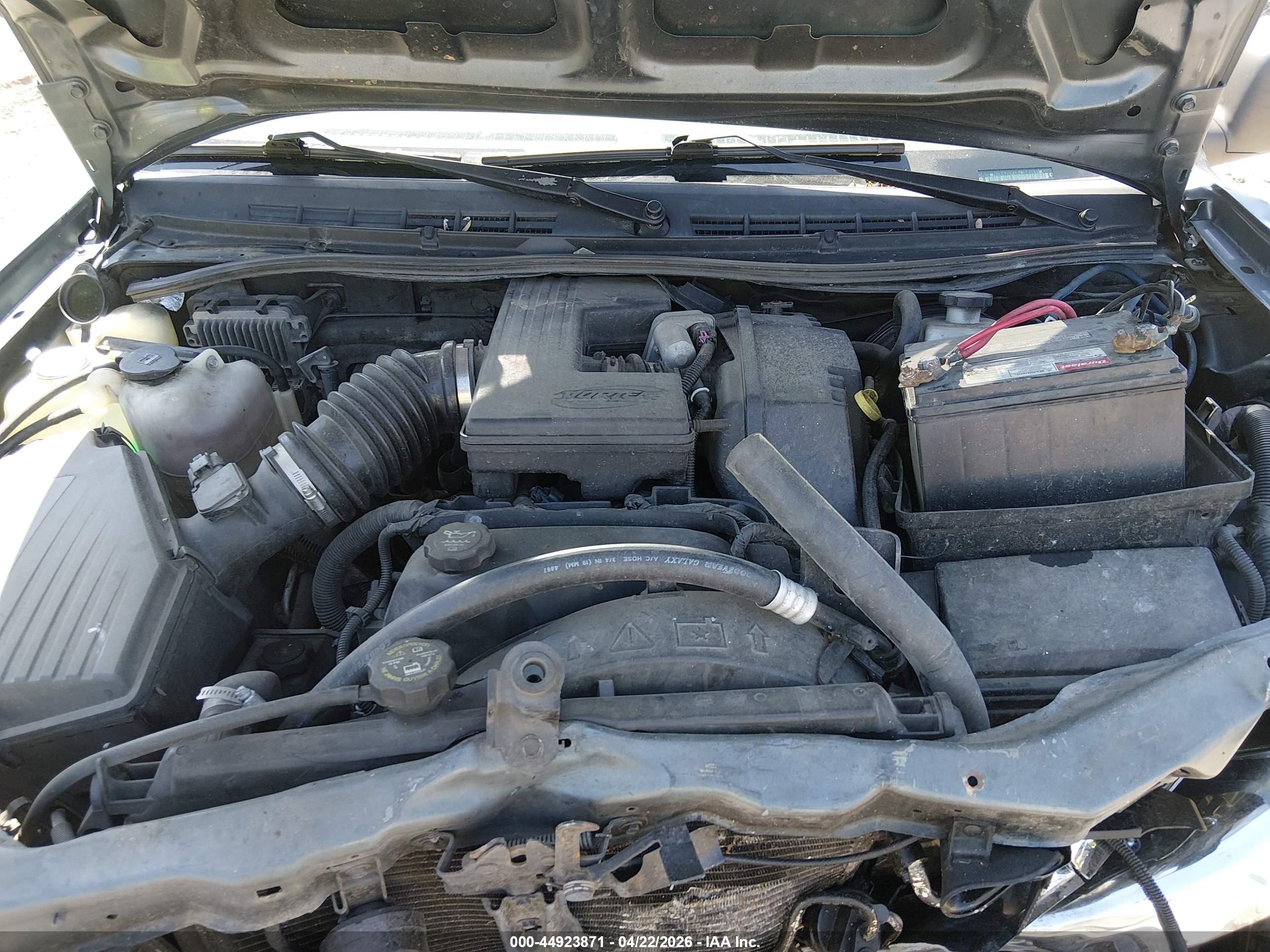 CHEVROLET COLORADO image 10