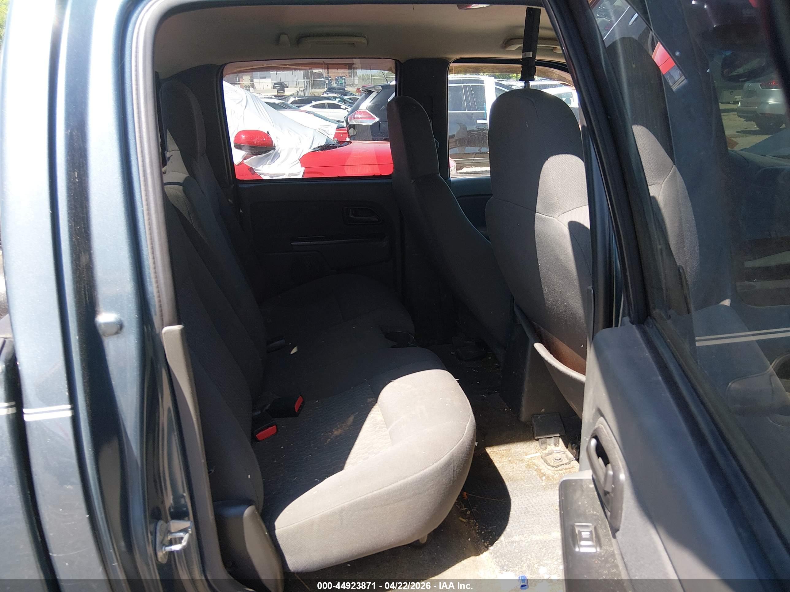 CHEVROLET COLORADO image 8