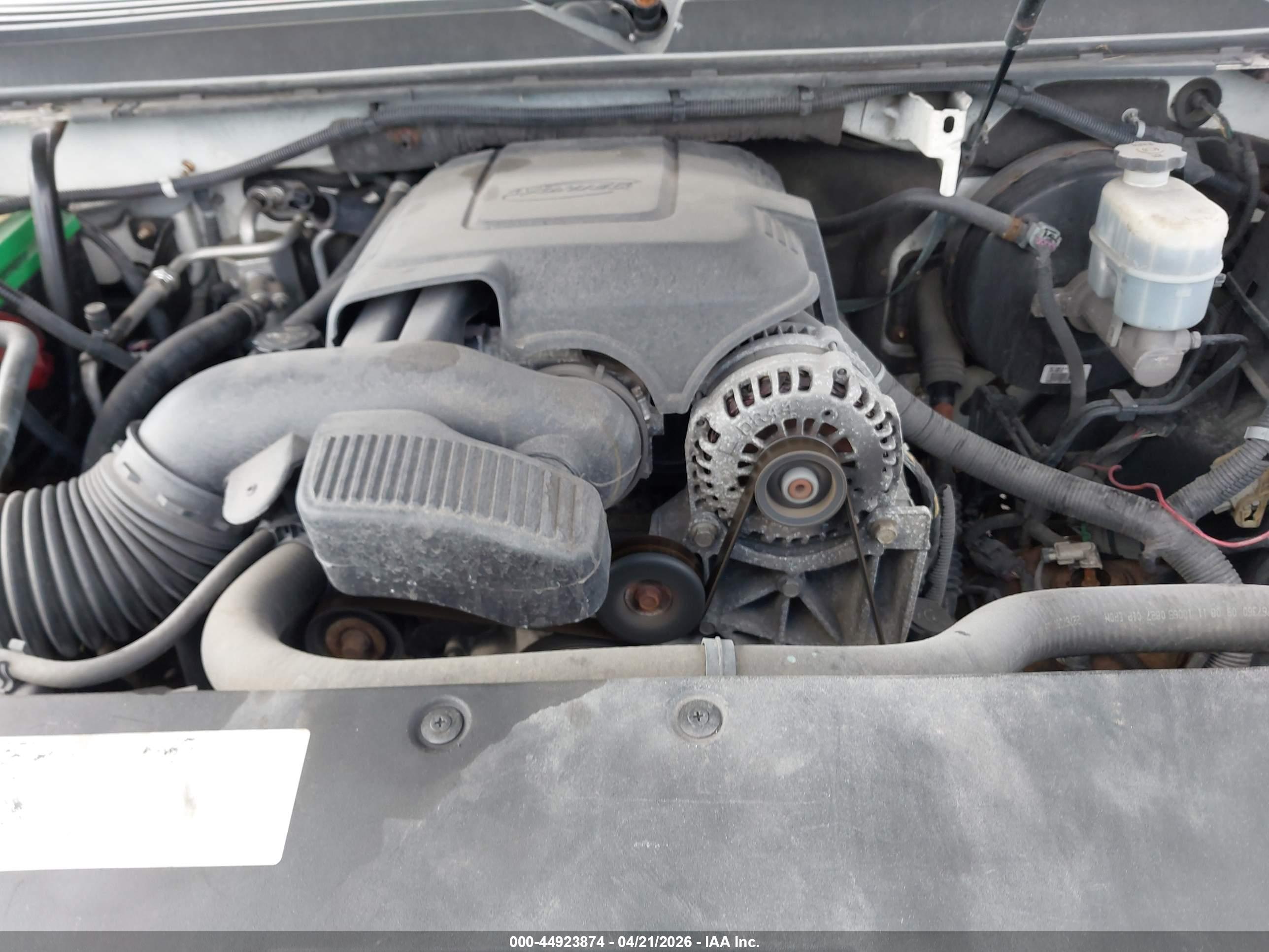 CADILLAC ESCALADE image 10
