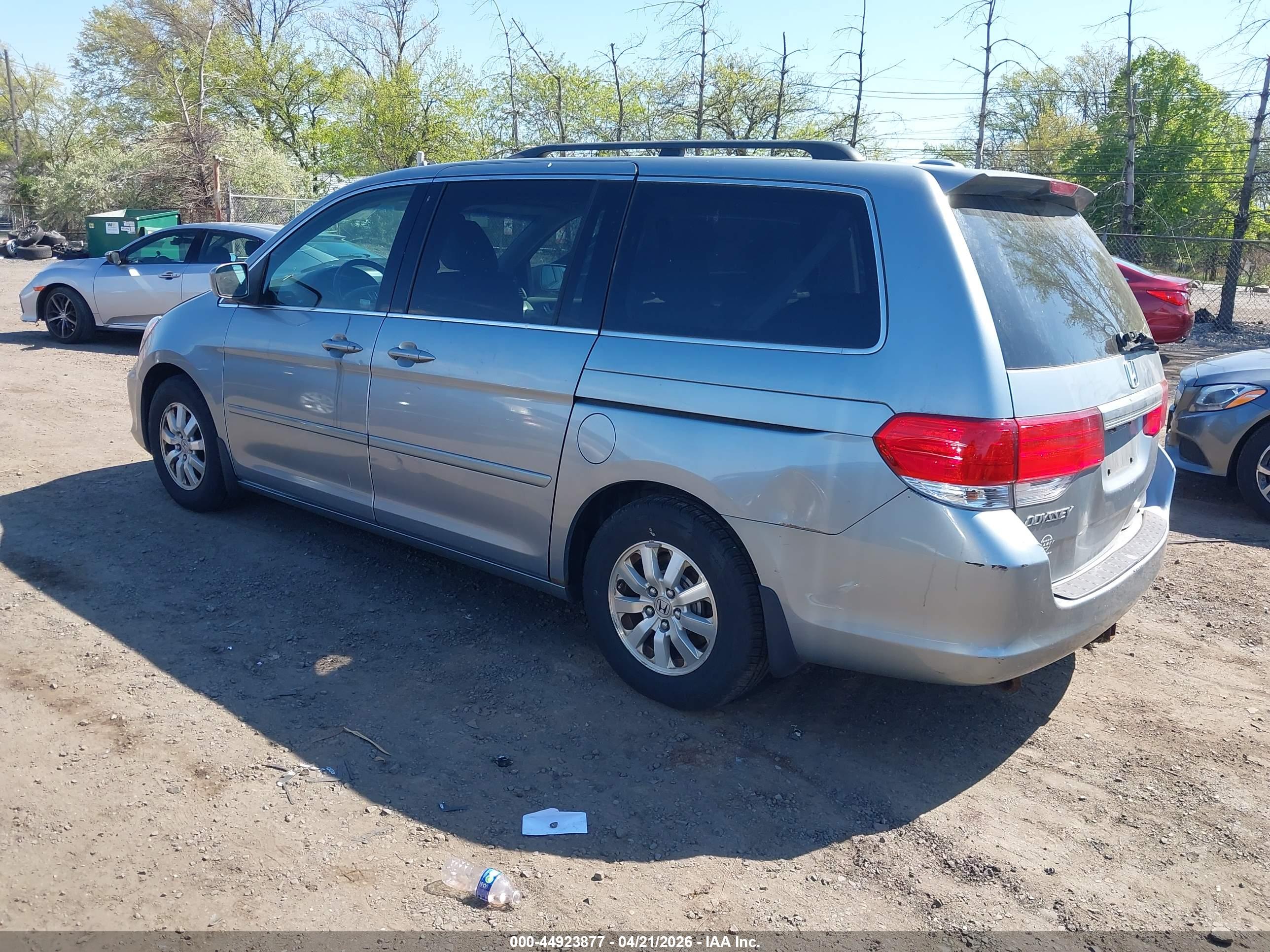 HONDA ODYSSEY image 3