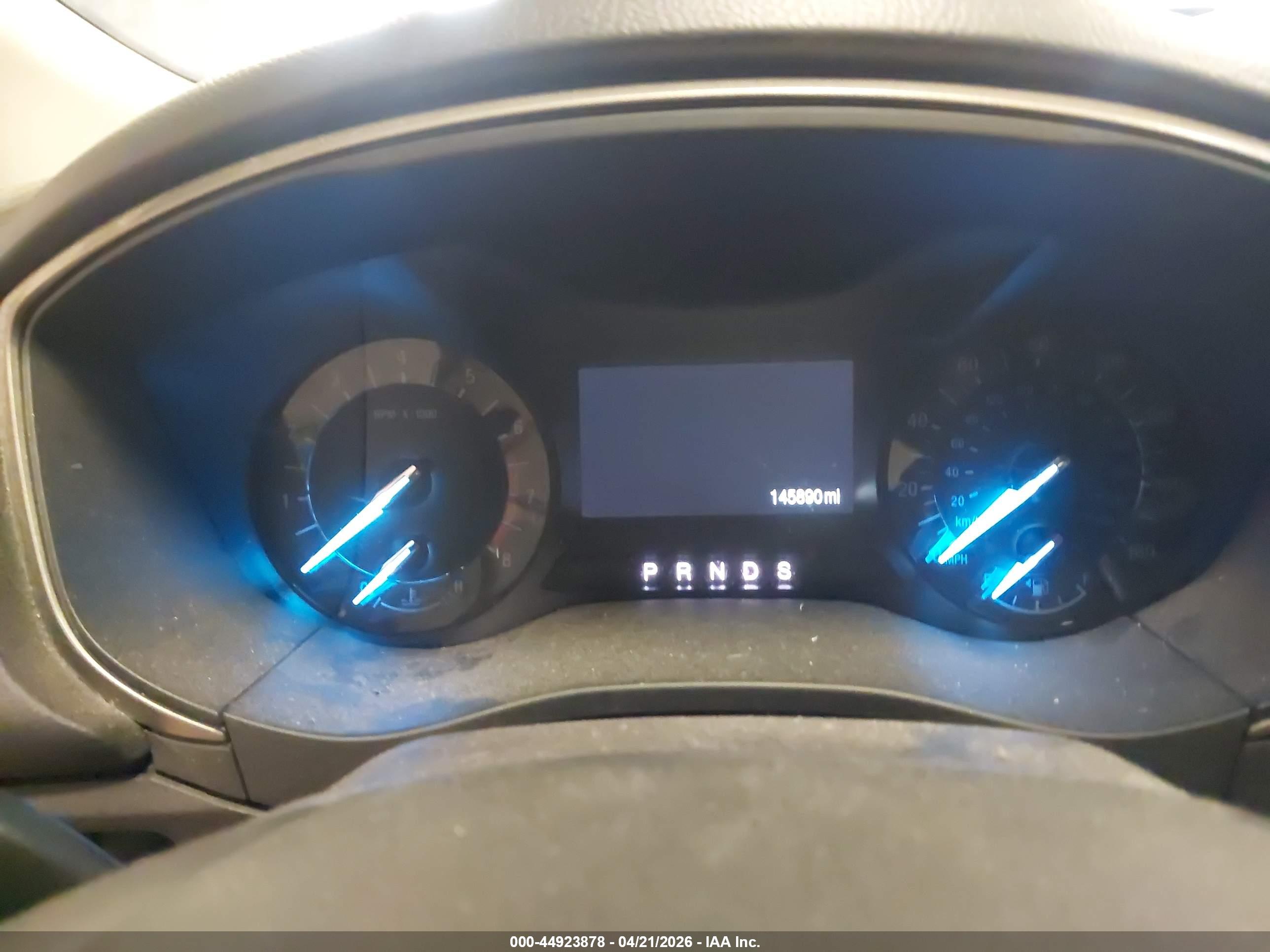 FORD FUSION image 7