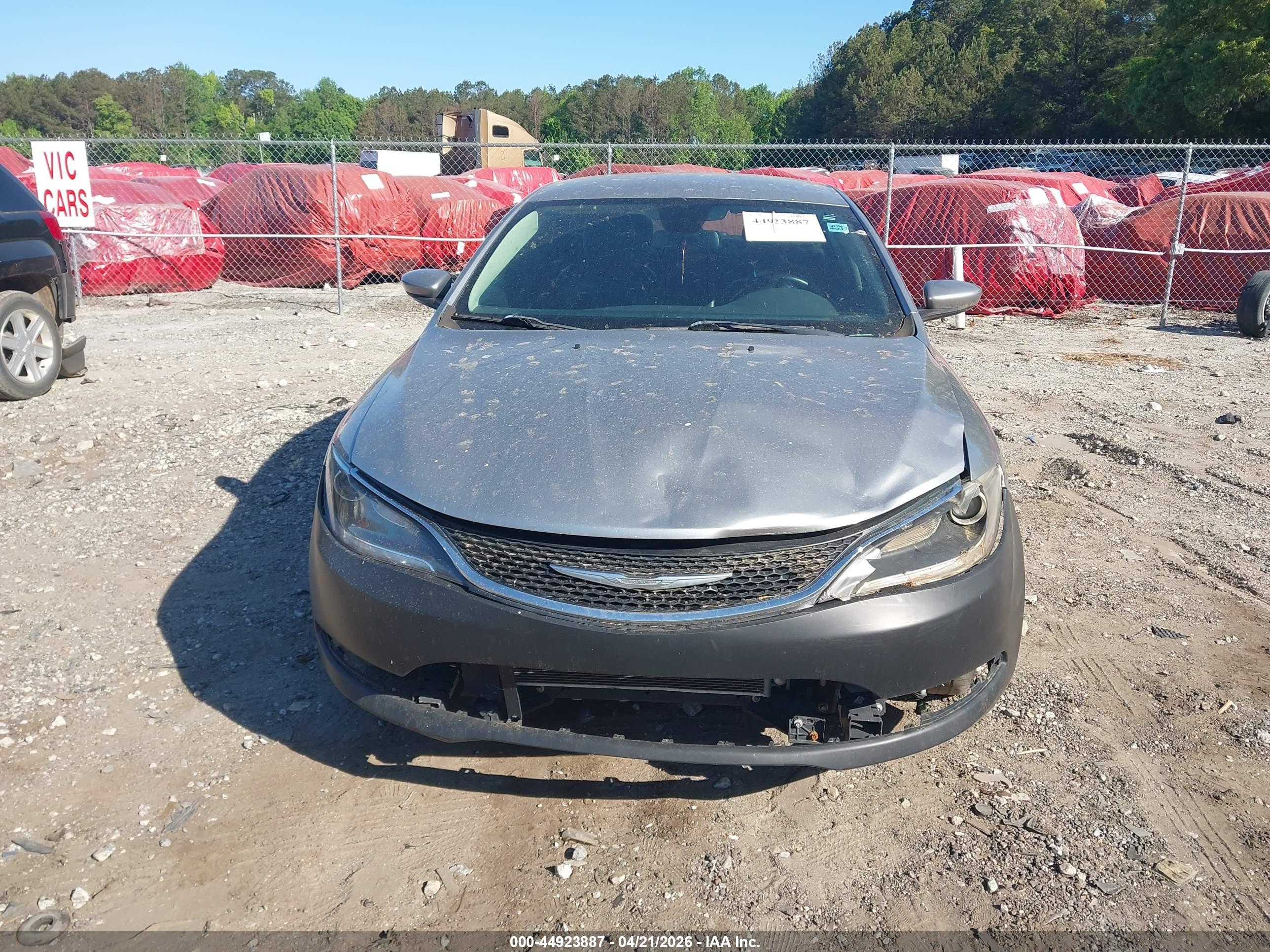 CHRYSLER 200 image 6