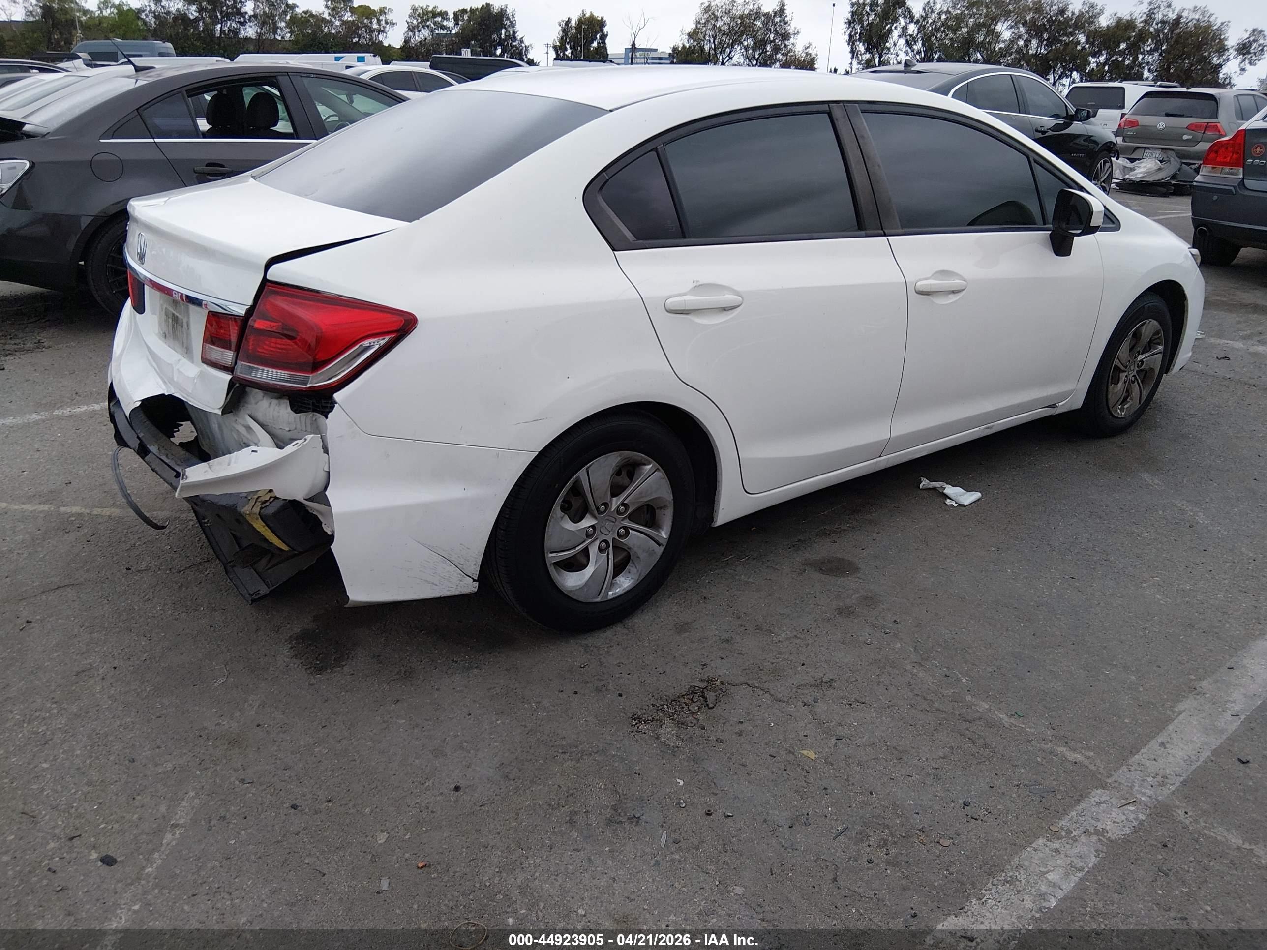 HONDA CIVIC image 4