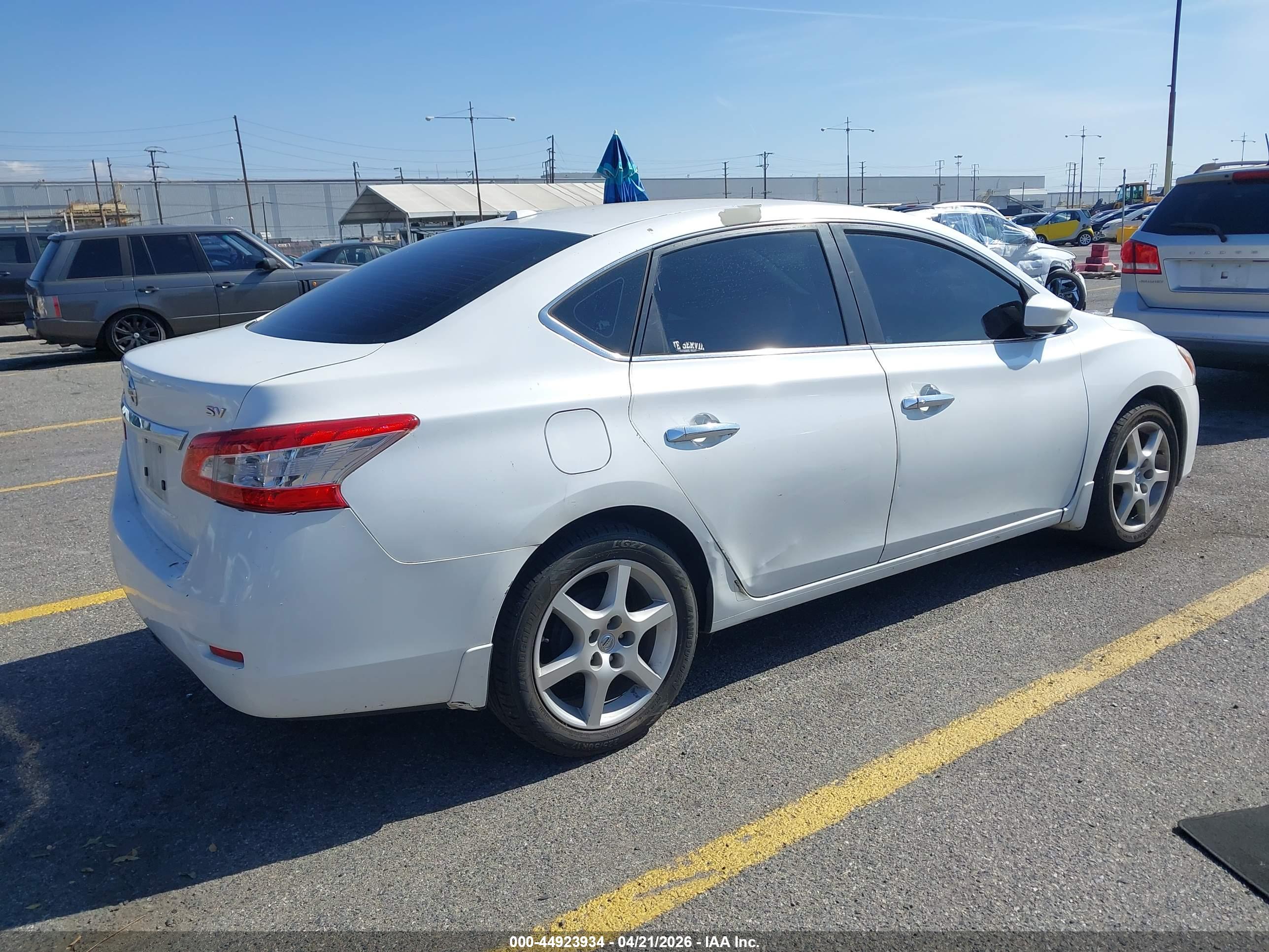 NISSAN SENTRA image 4