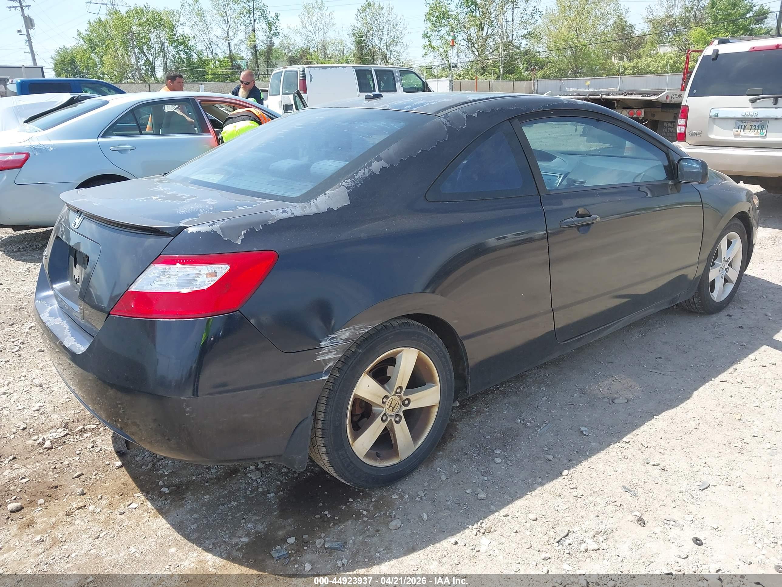 HONDA CIVIC image 4