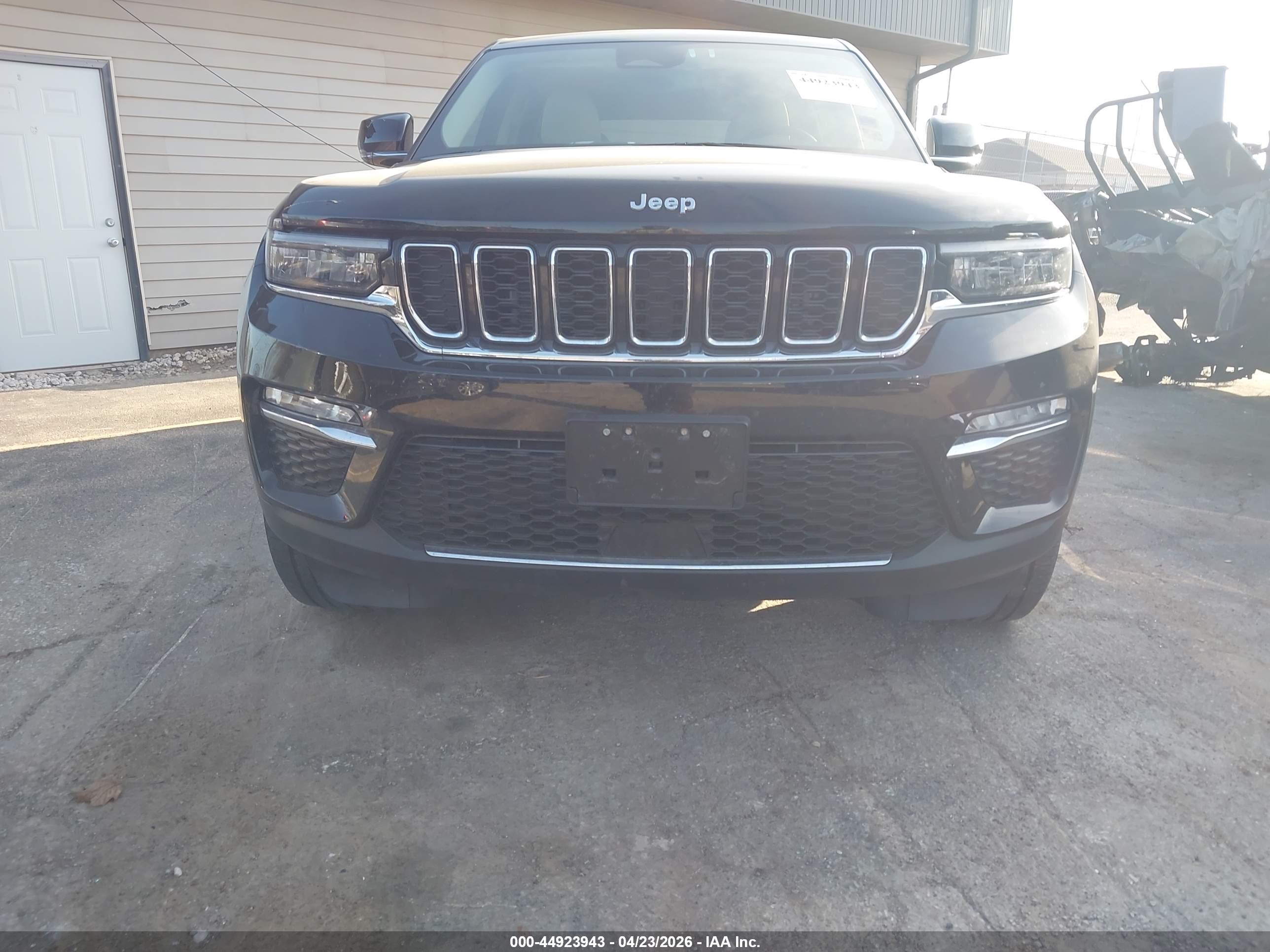 JEEP GRAND image 6