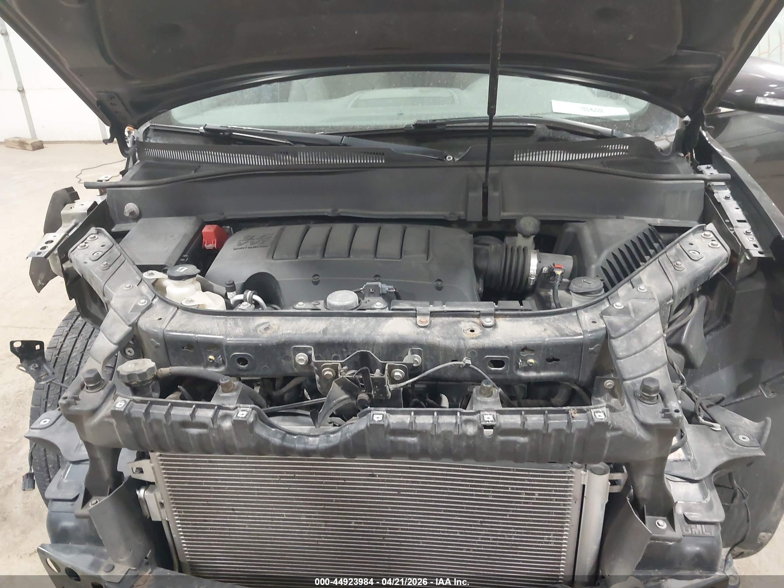 GMC ACADIA image 10