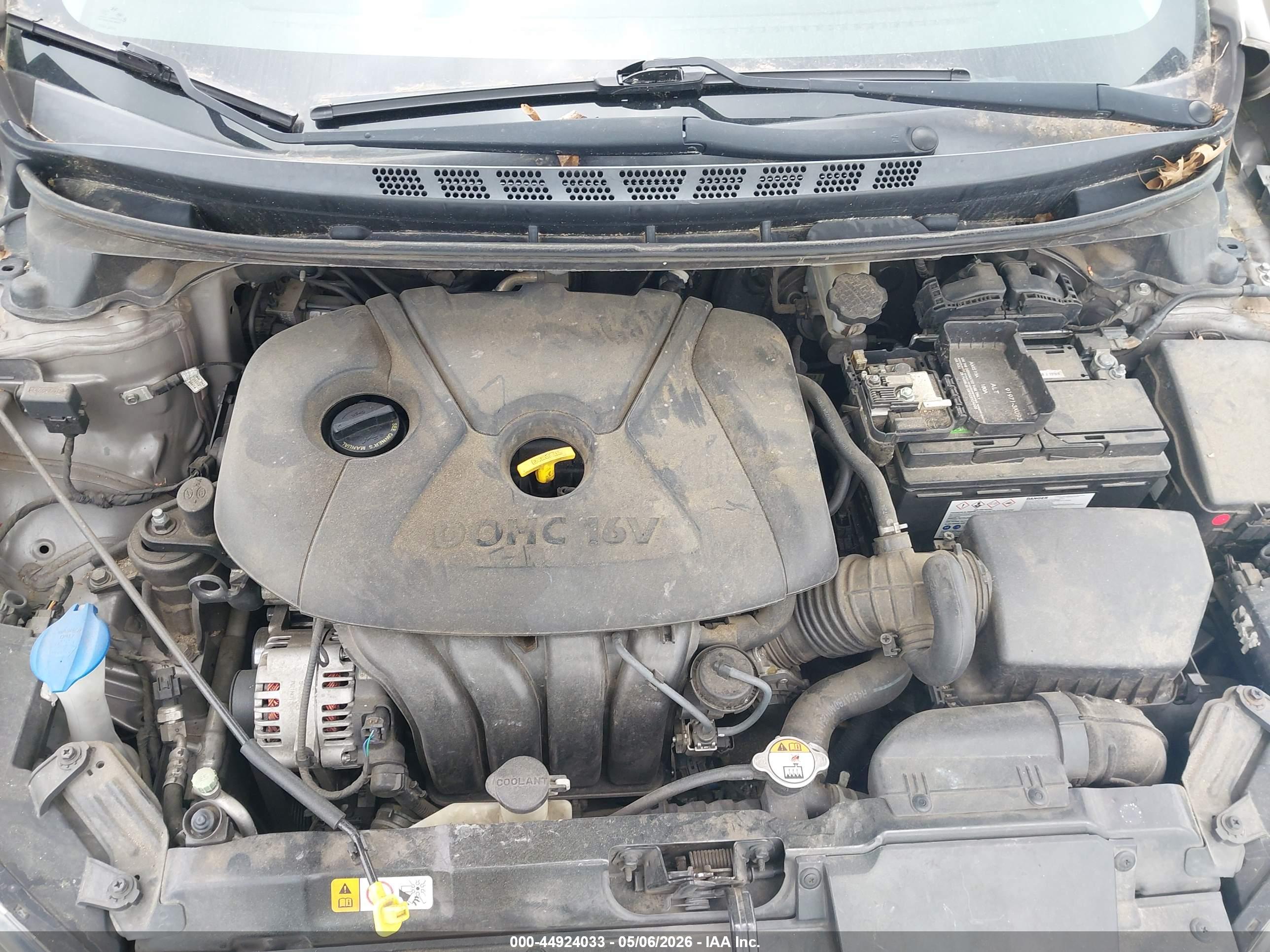 HYUNDAI ELANTRA image 10