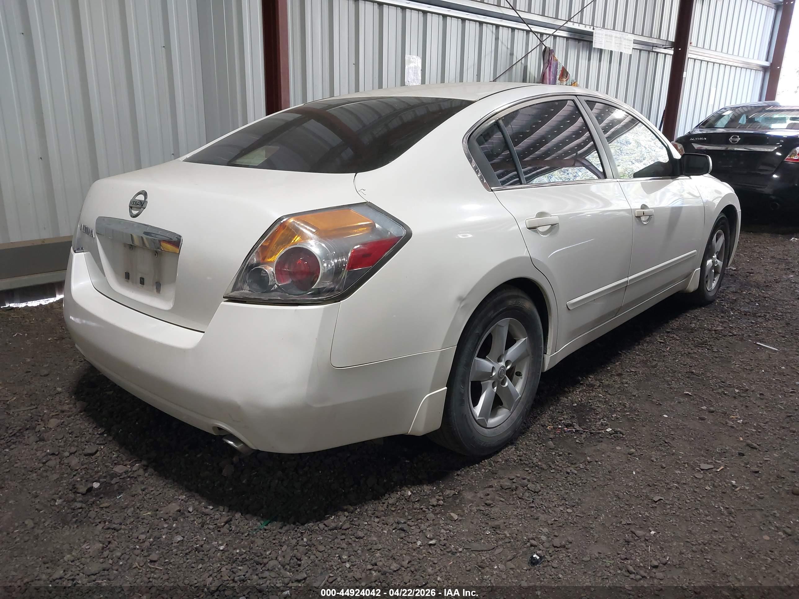 NISSAN ALTIMA image 4
