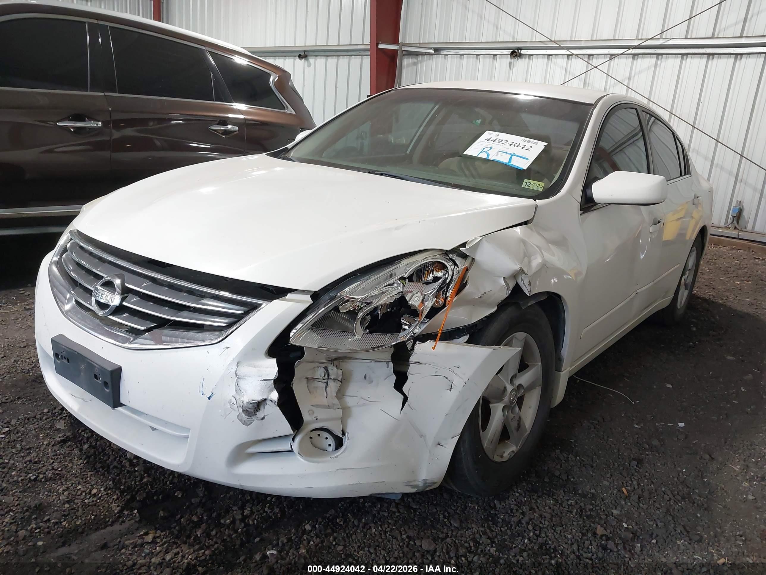 NISSAN ALTIMA image 6
