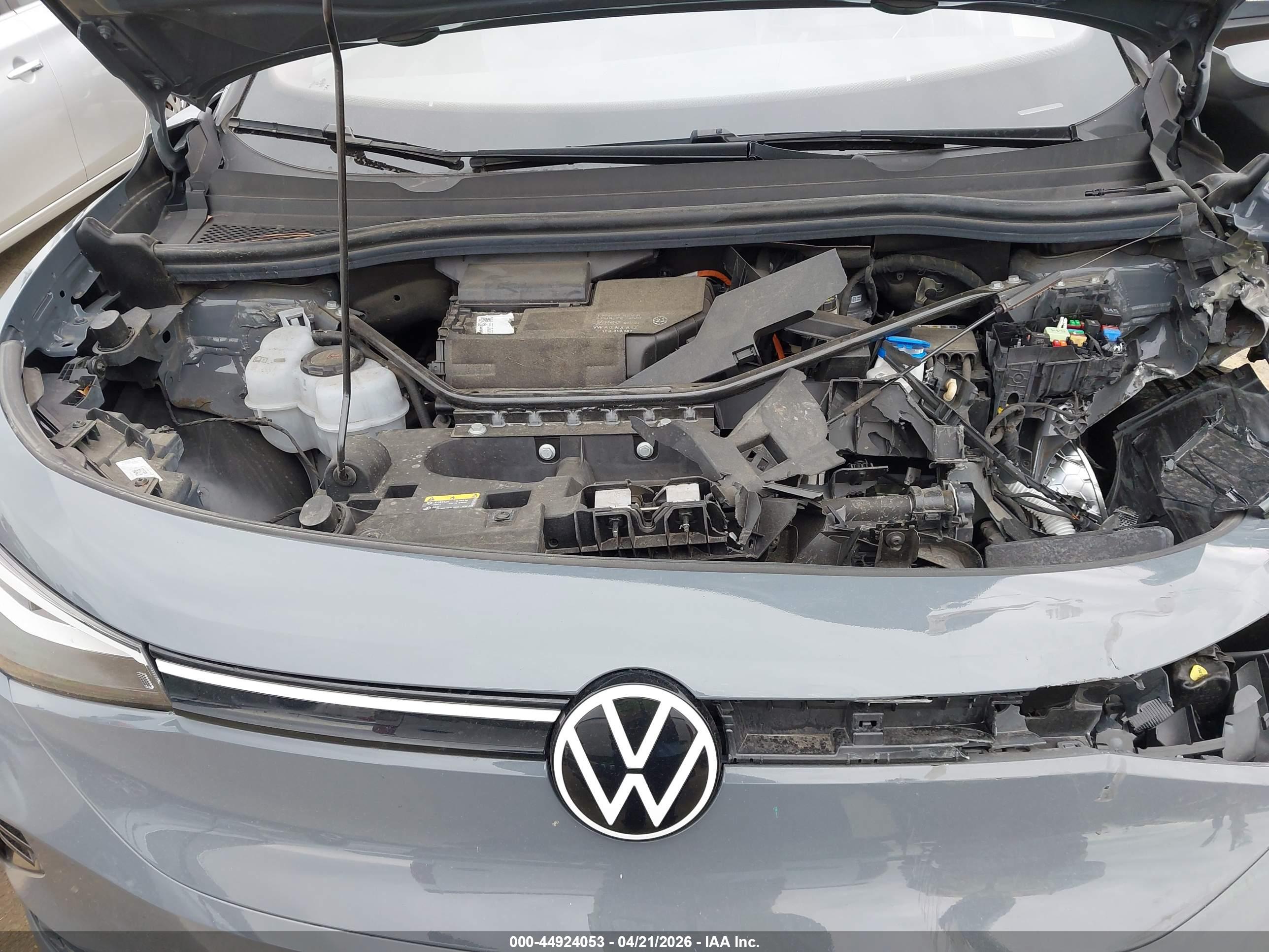 VOLKSWAGEN ID.4 image 10