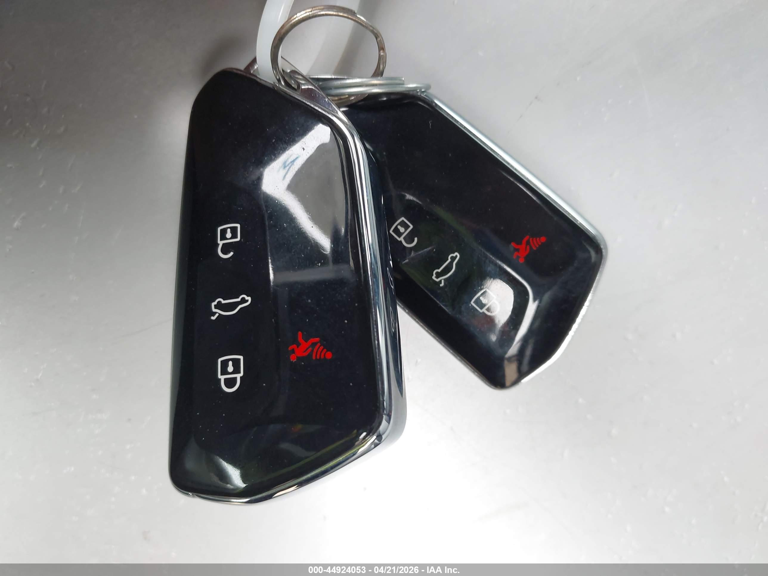 VOLKSWAGEN ID.4 image 11