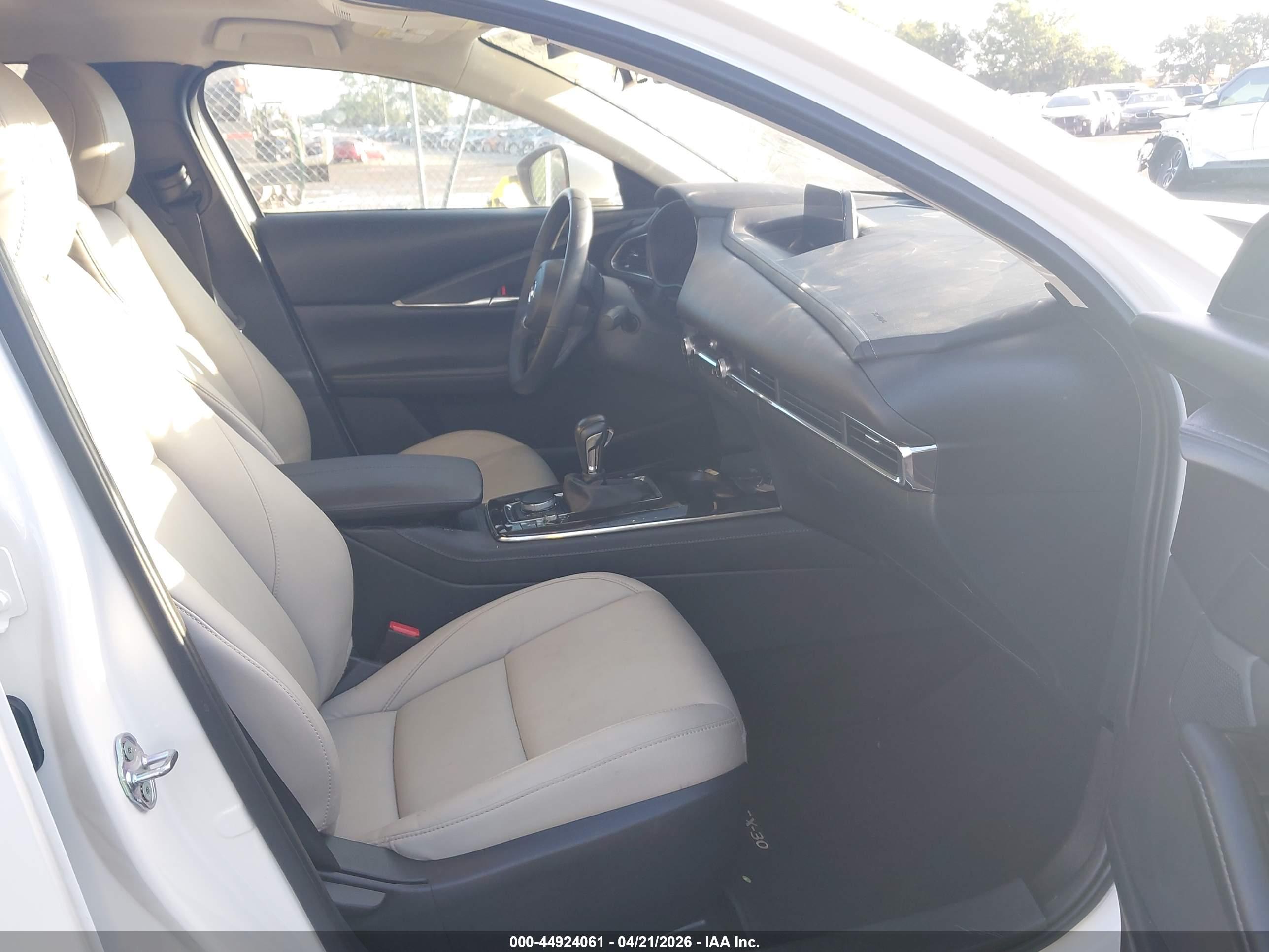 MAZDA CX-30 image 5