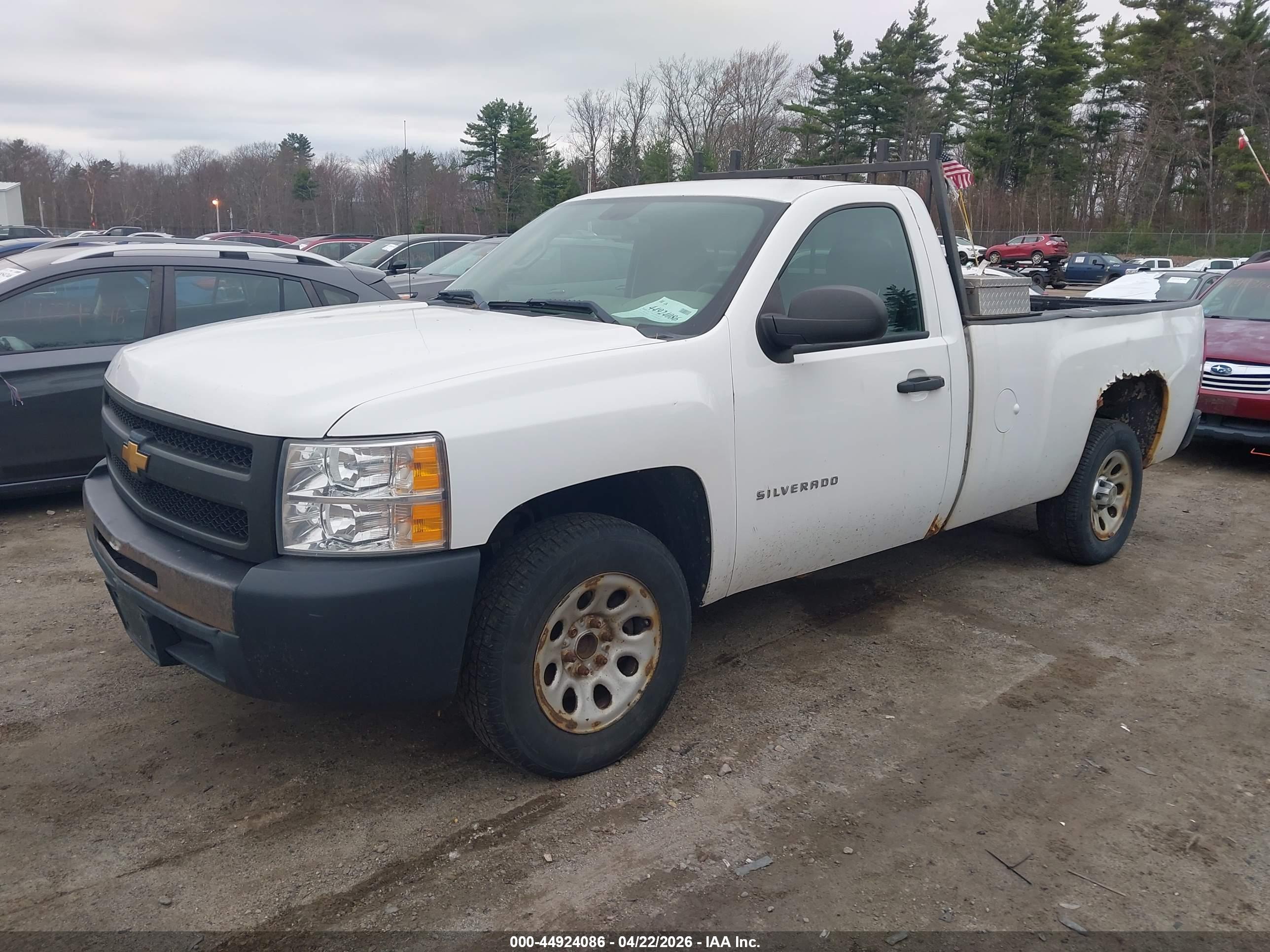CHEVROLET SILVERADO image 2
