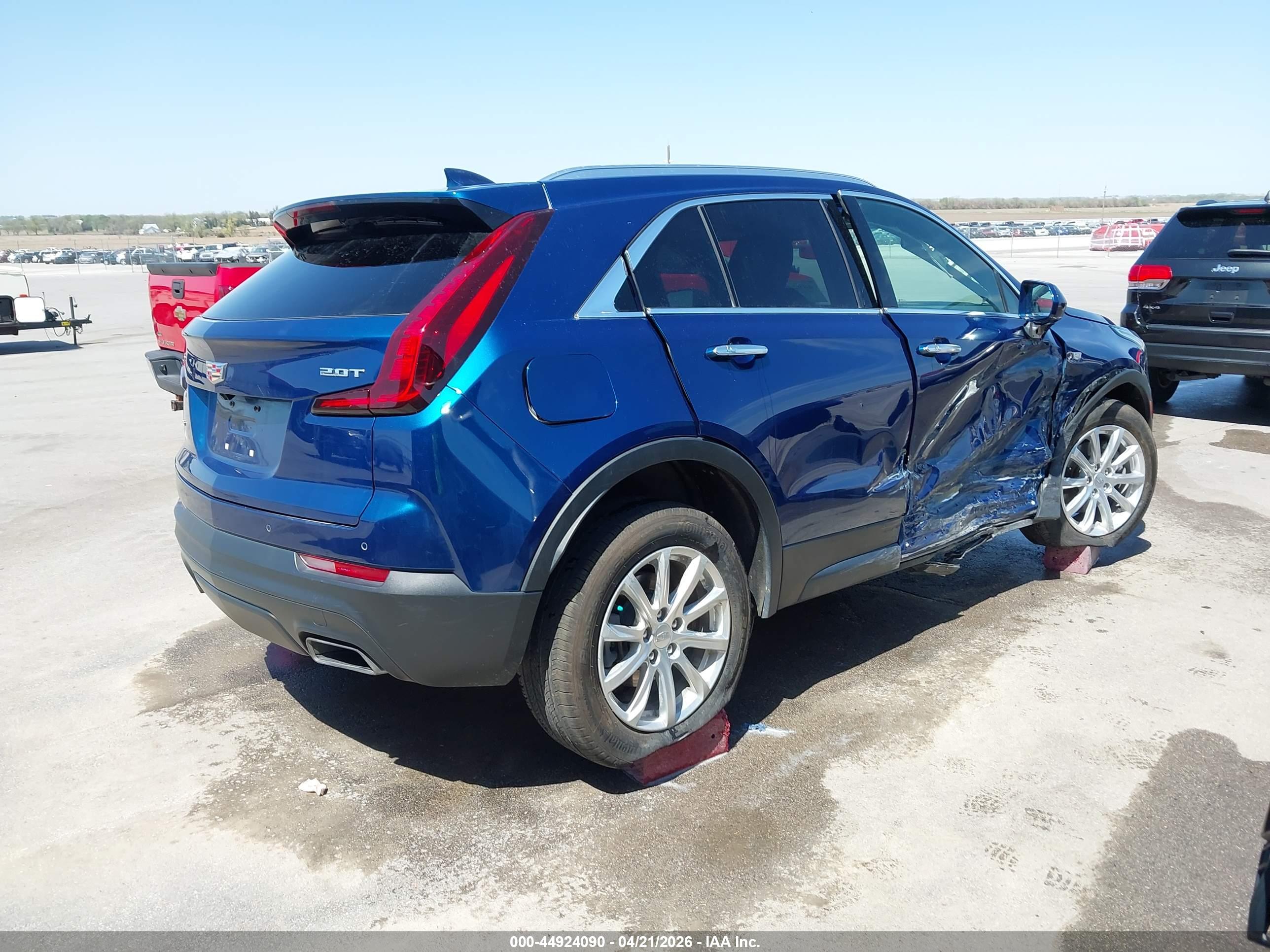 CADILLAC XT4 image 4