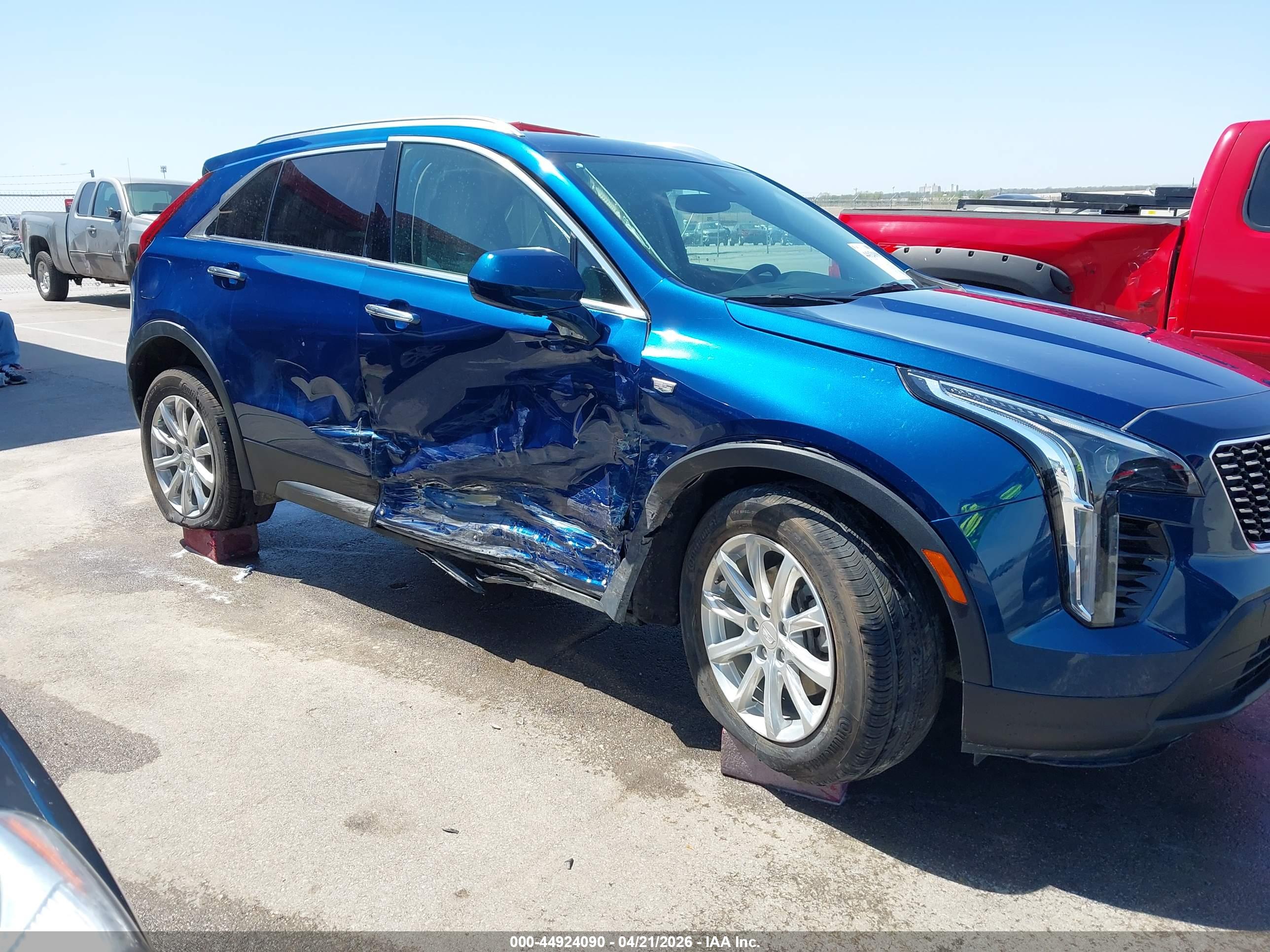 CADILLAC XT4 image 6
