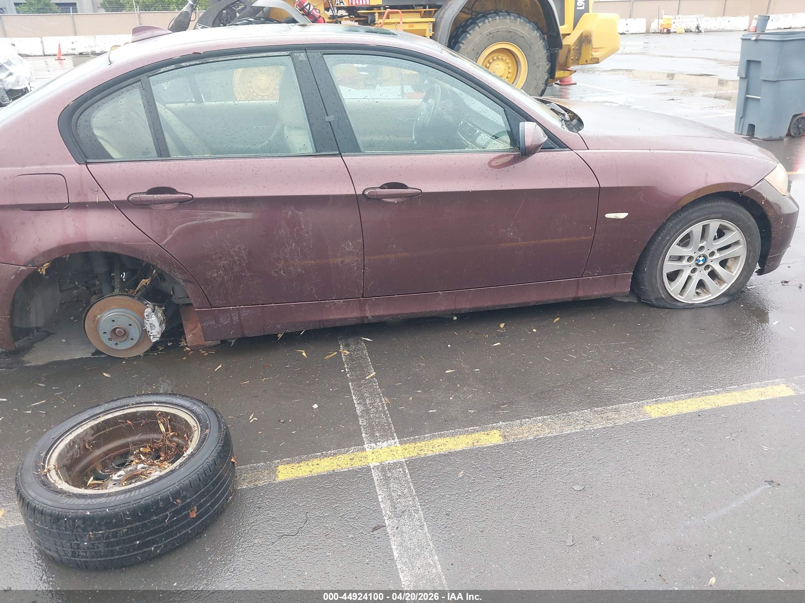 BMW 325I image 6