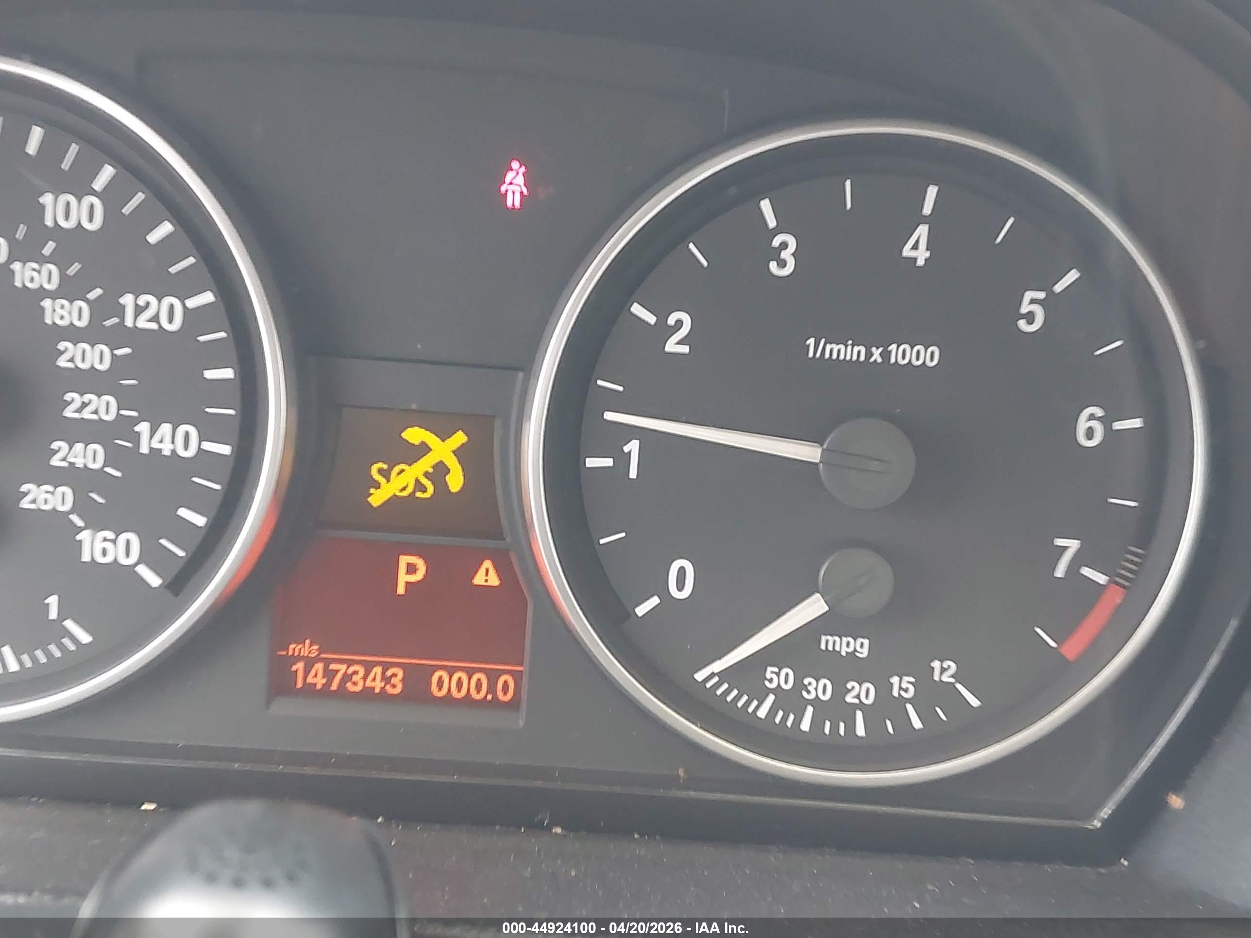 BMW 325I image 7