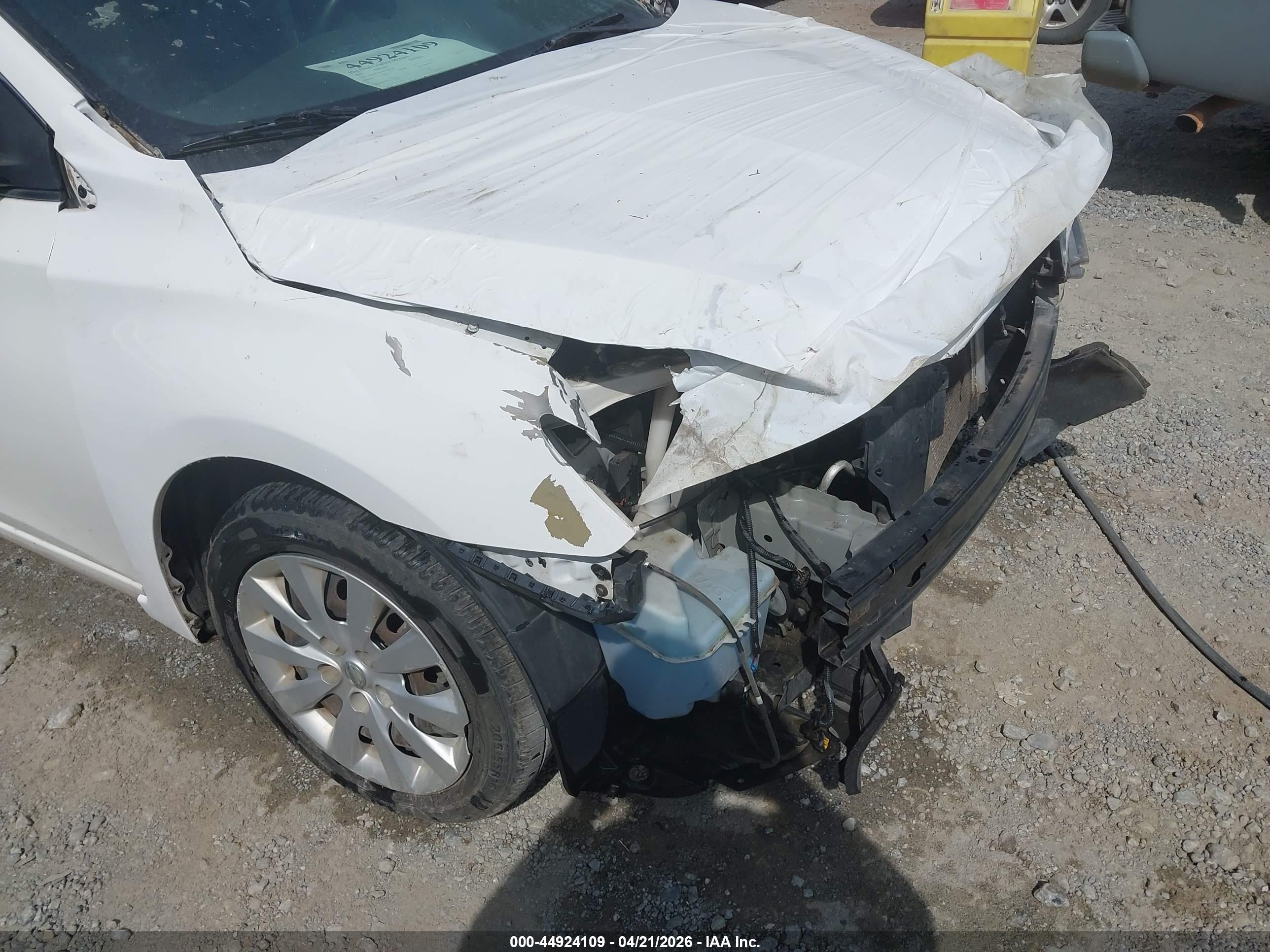 NISSAN SENTRA image 6