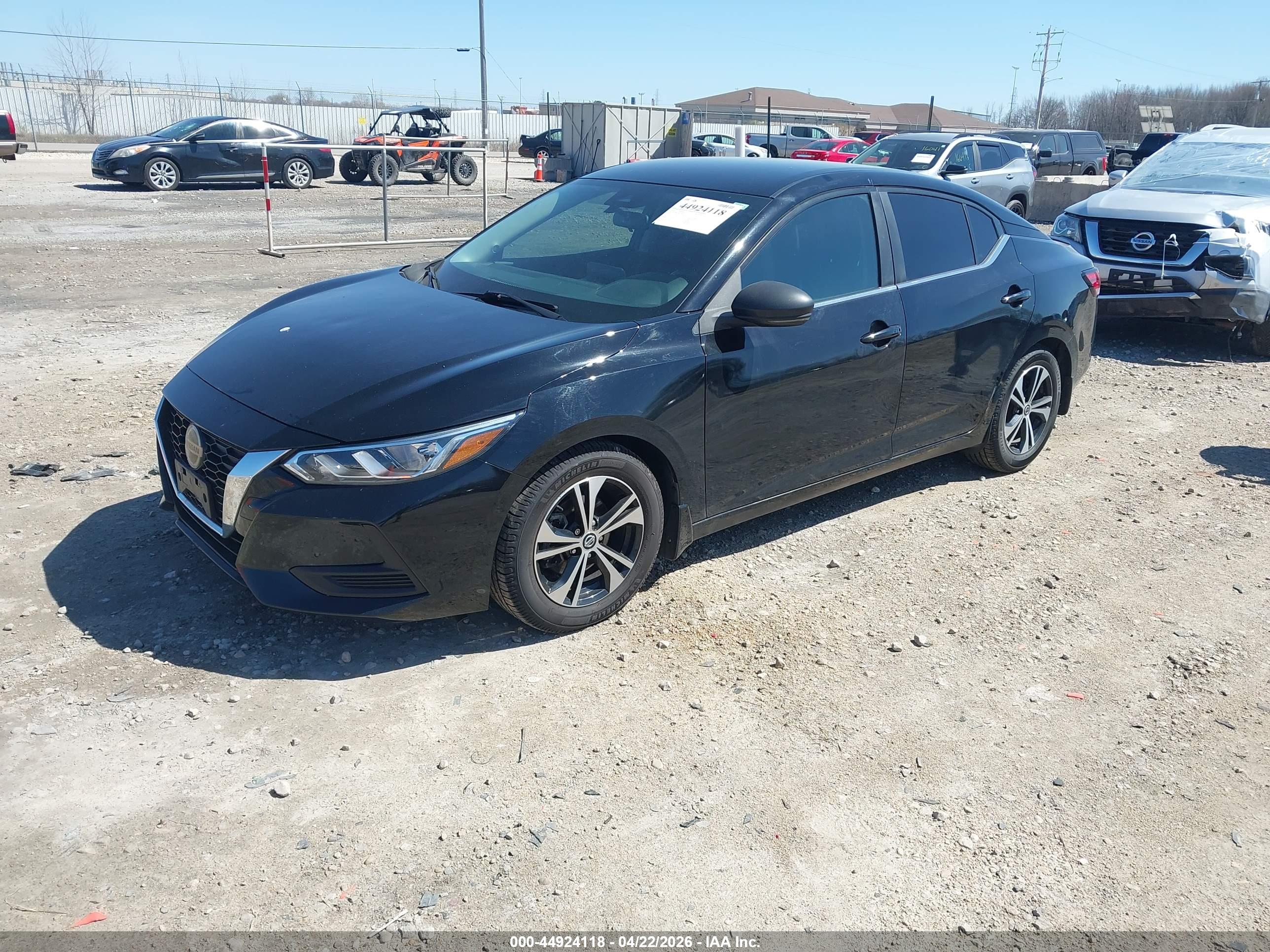NISSAN SENTRA image 2