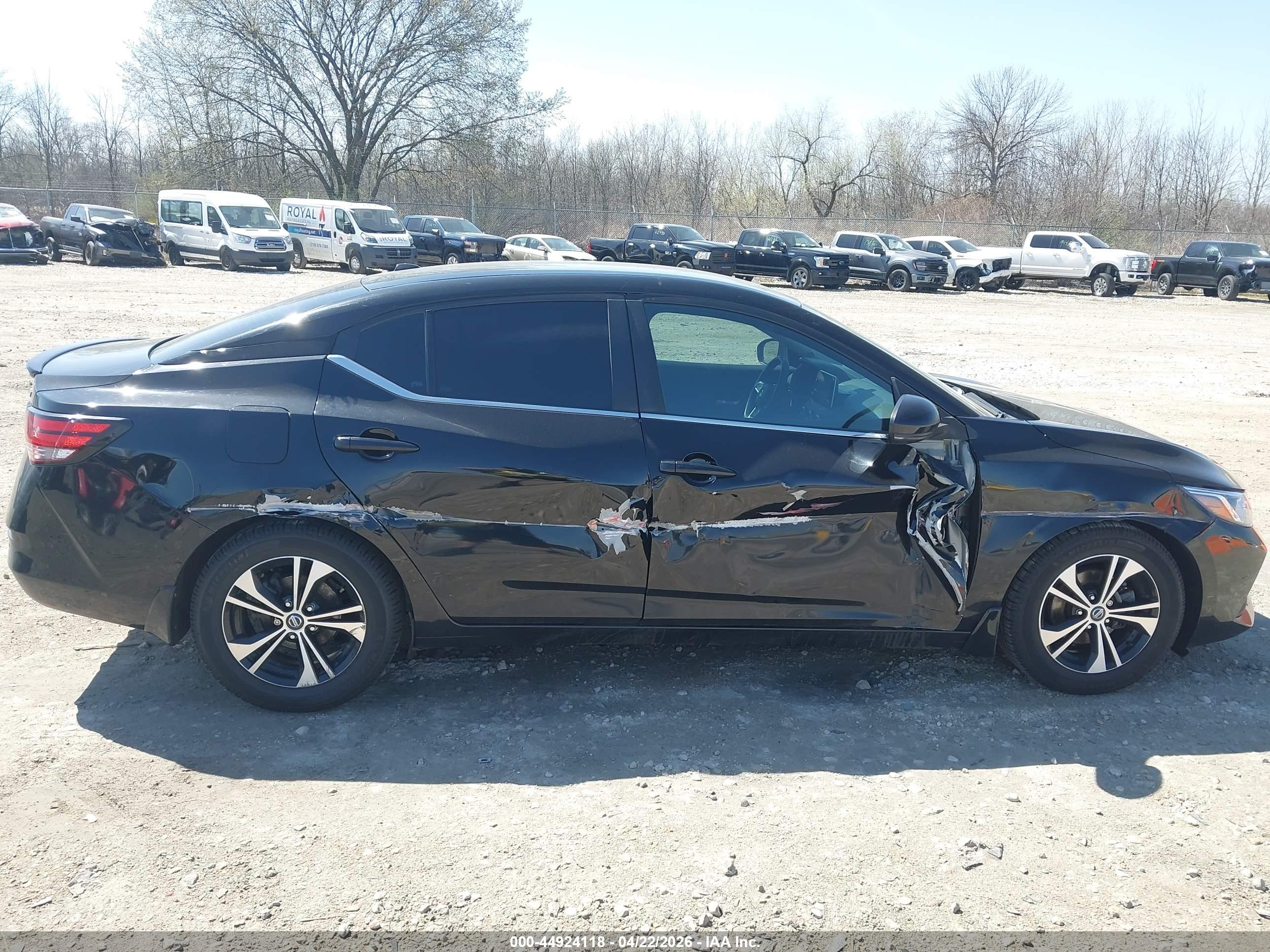 NISSAN SENTRA image 6