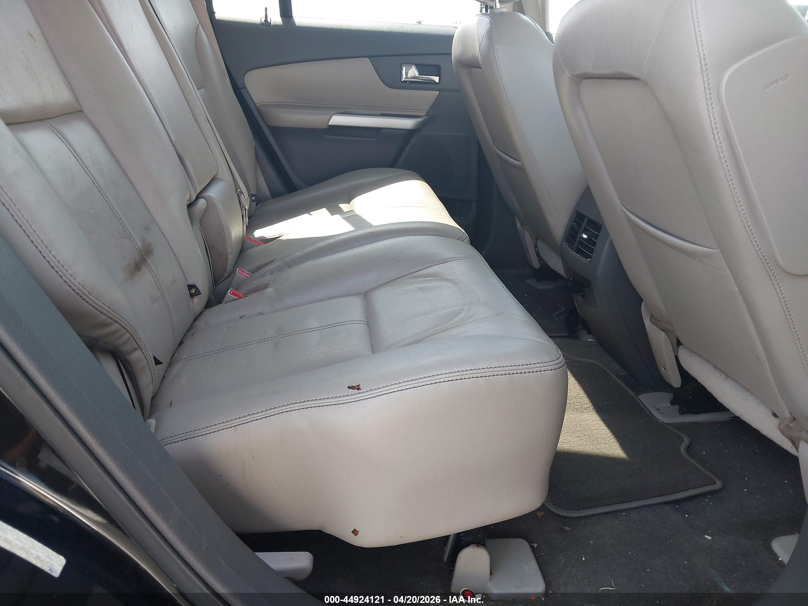 FORD EDGE image 8