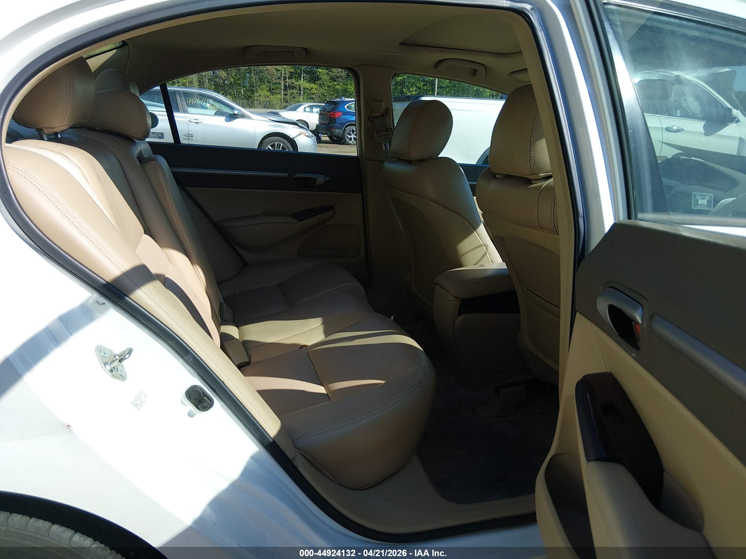 HONDA CIVIC image 8