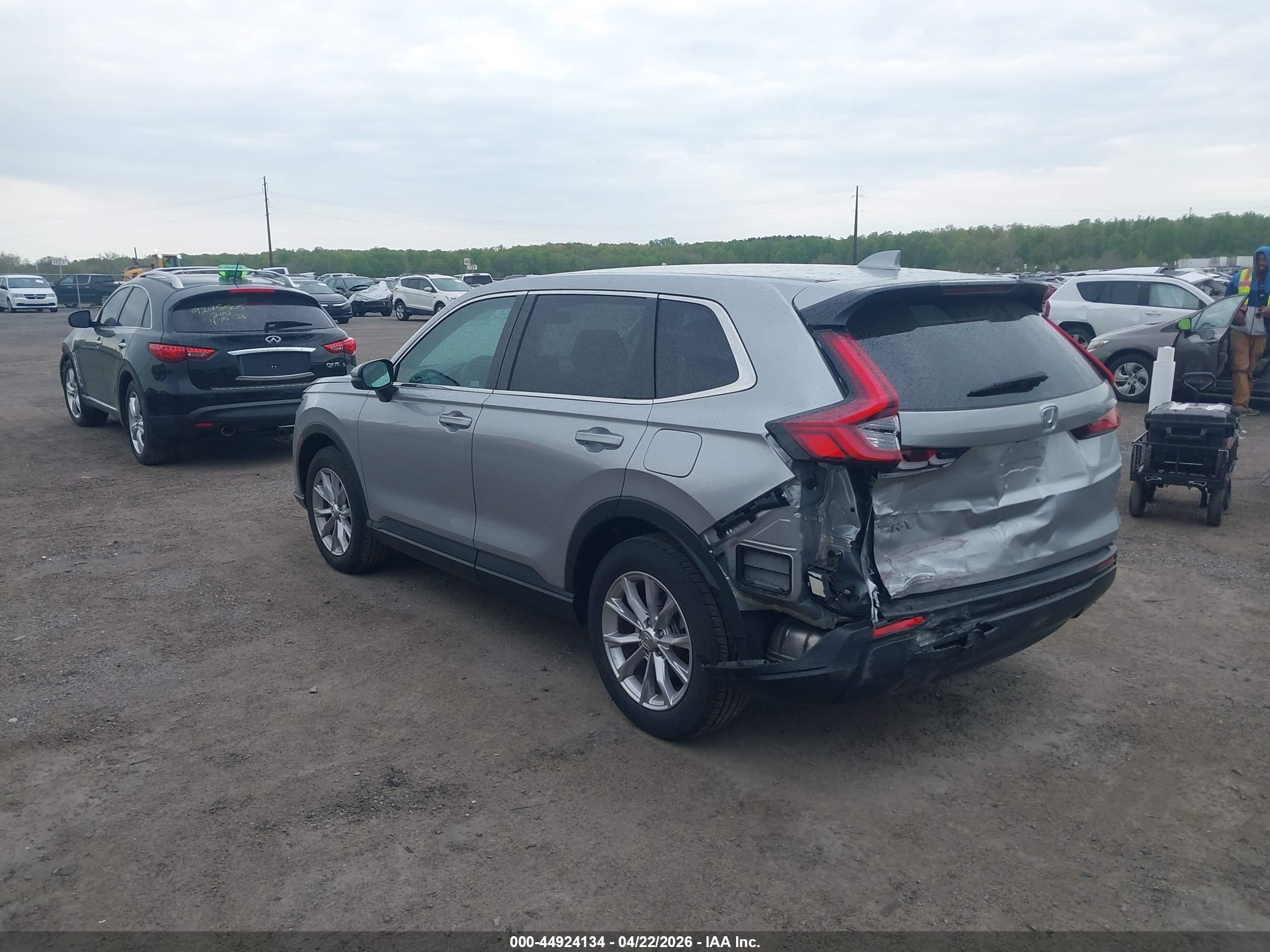 HONDA CR-V image 3