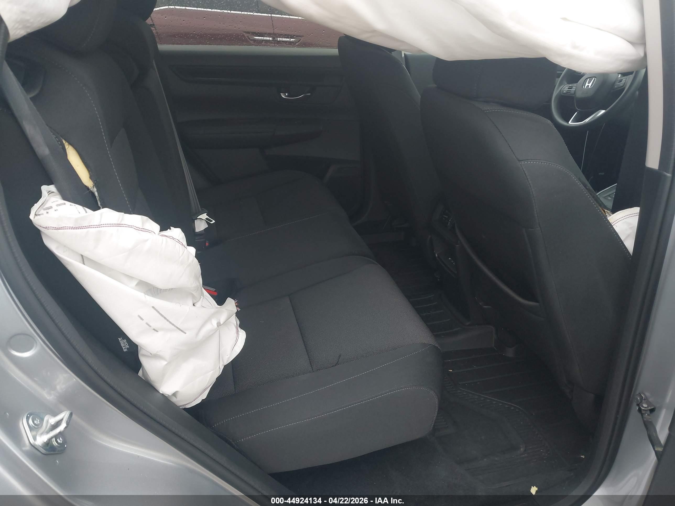 HONDA CR-V image 8