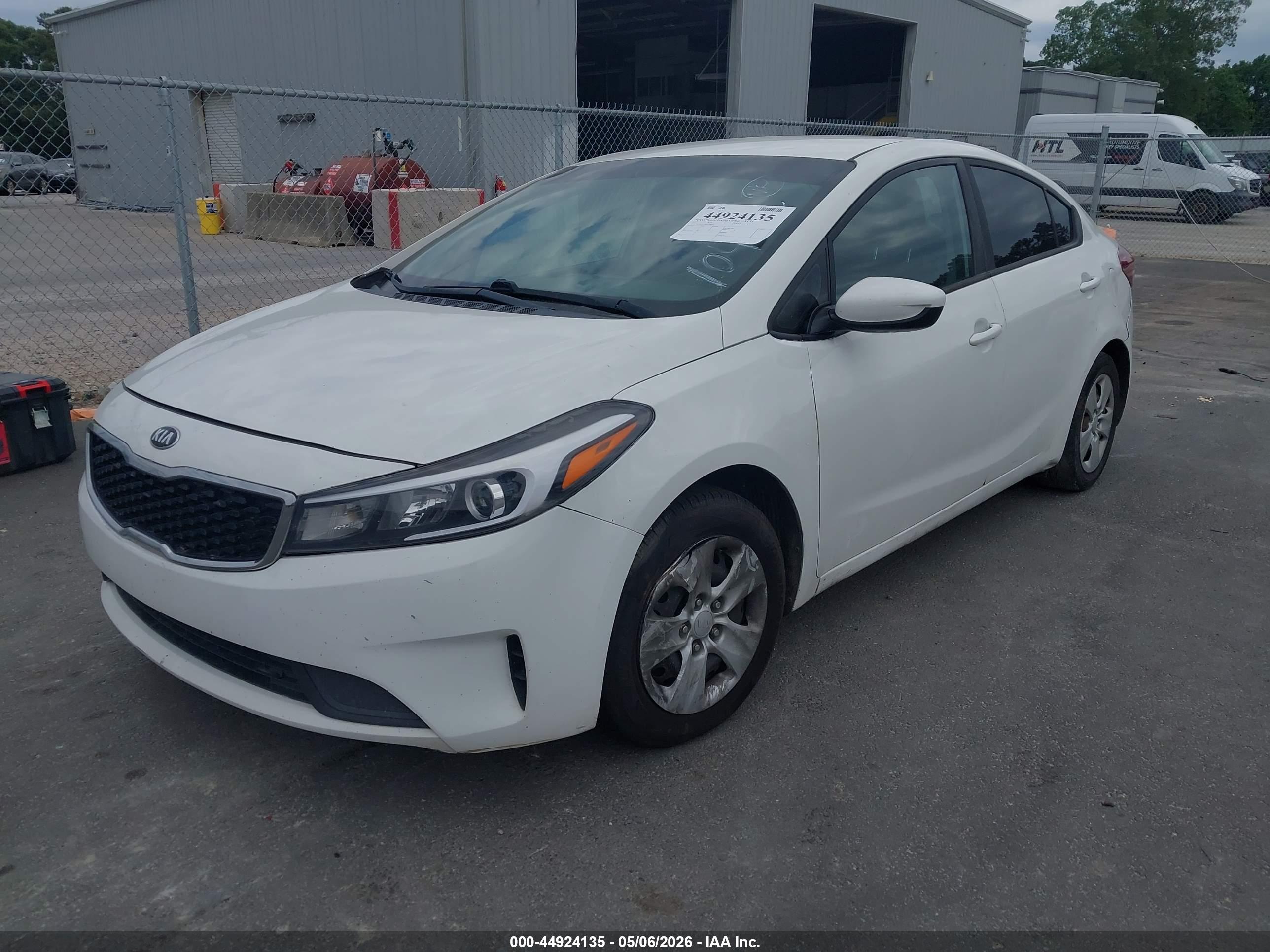 KIA FORTE image 2