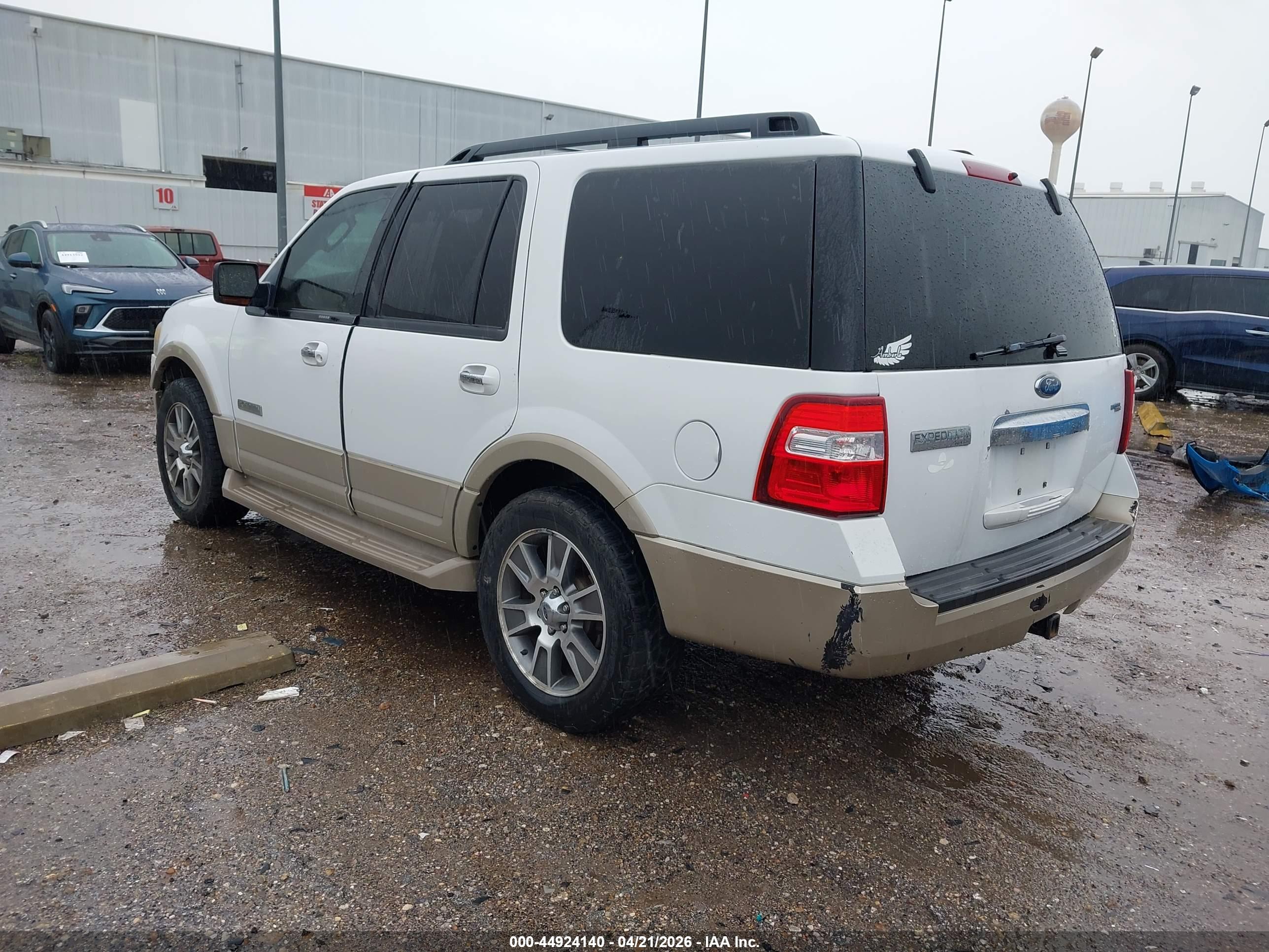 FORD EXPEDITION image 3