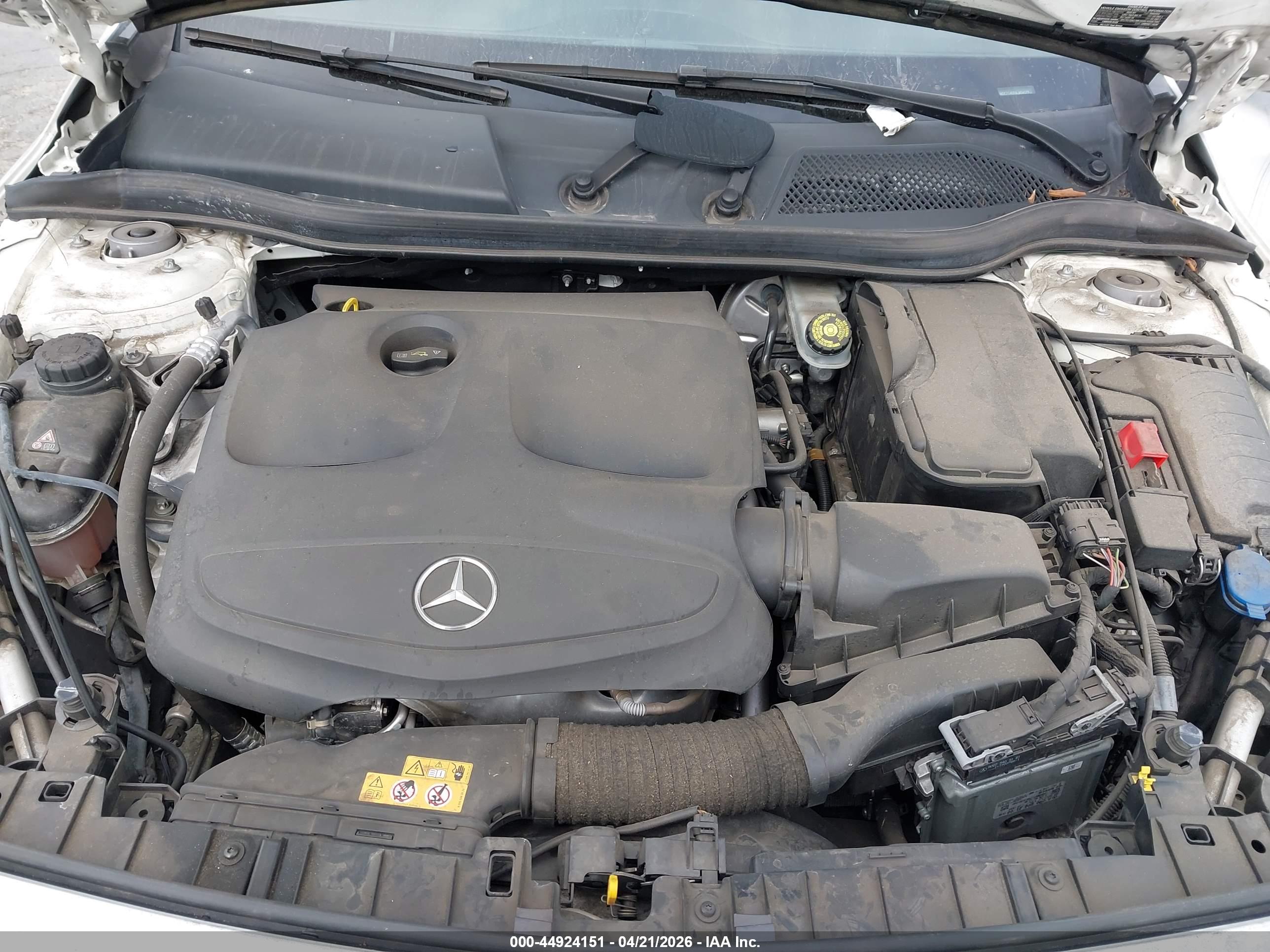 MERCEDES-BENZ GLA image 10