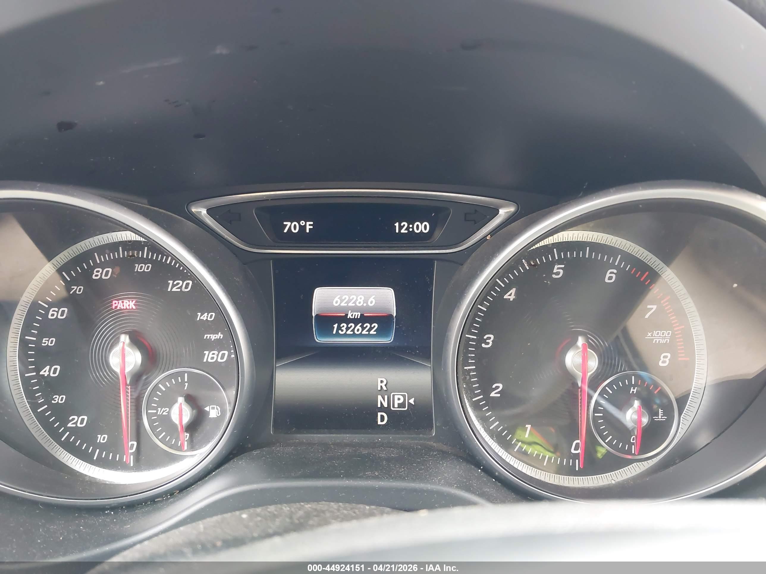 MERCEDES-BENZ GLA image 7