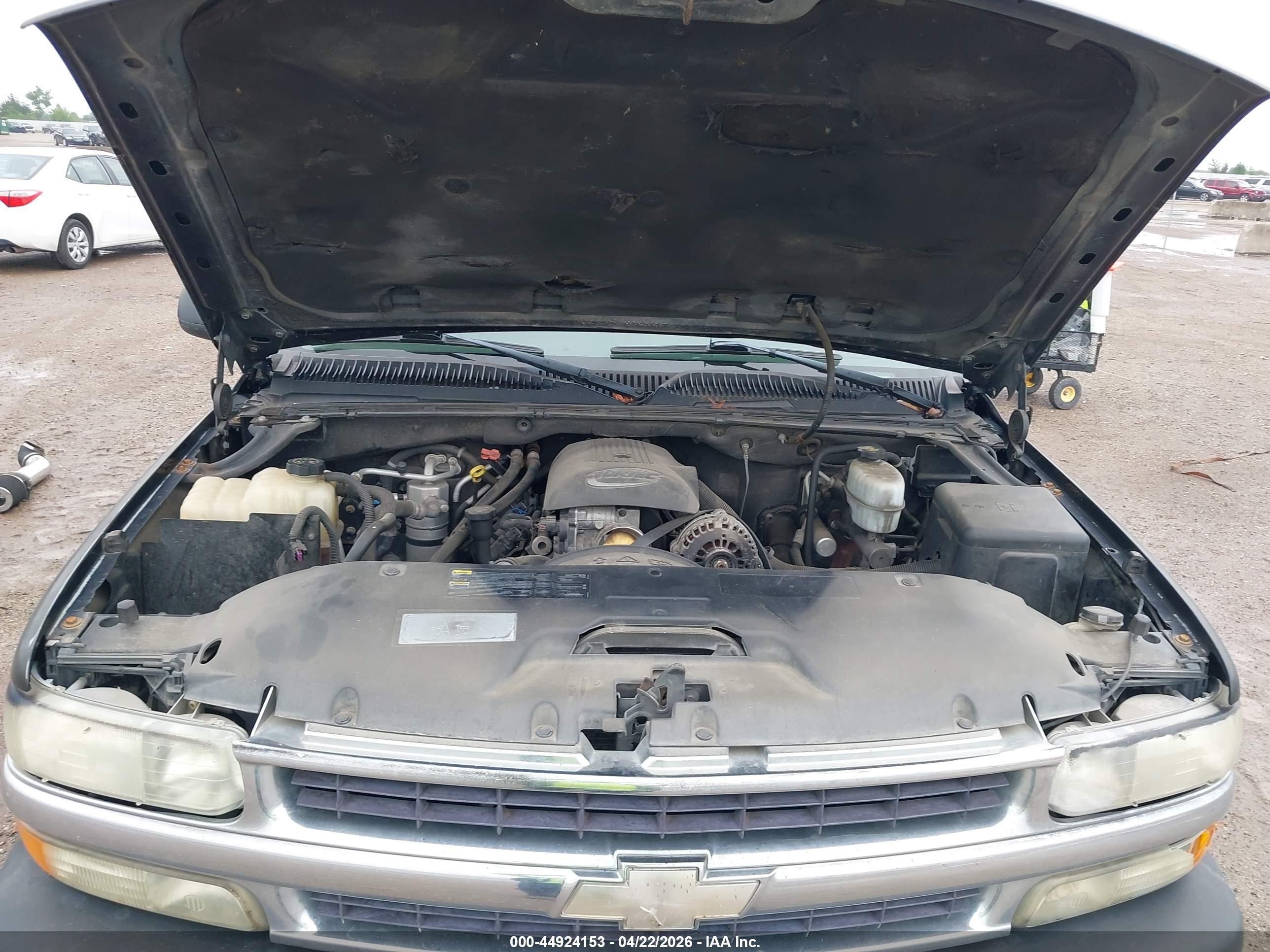 CHEVROLET SUBURBAN image 10