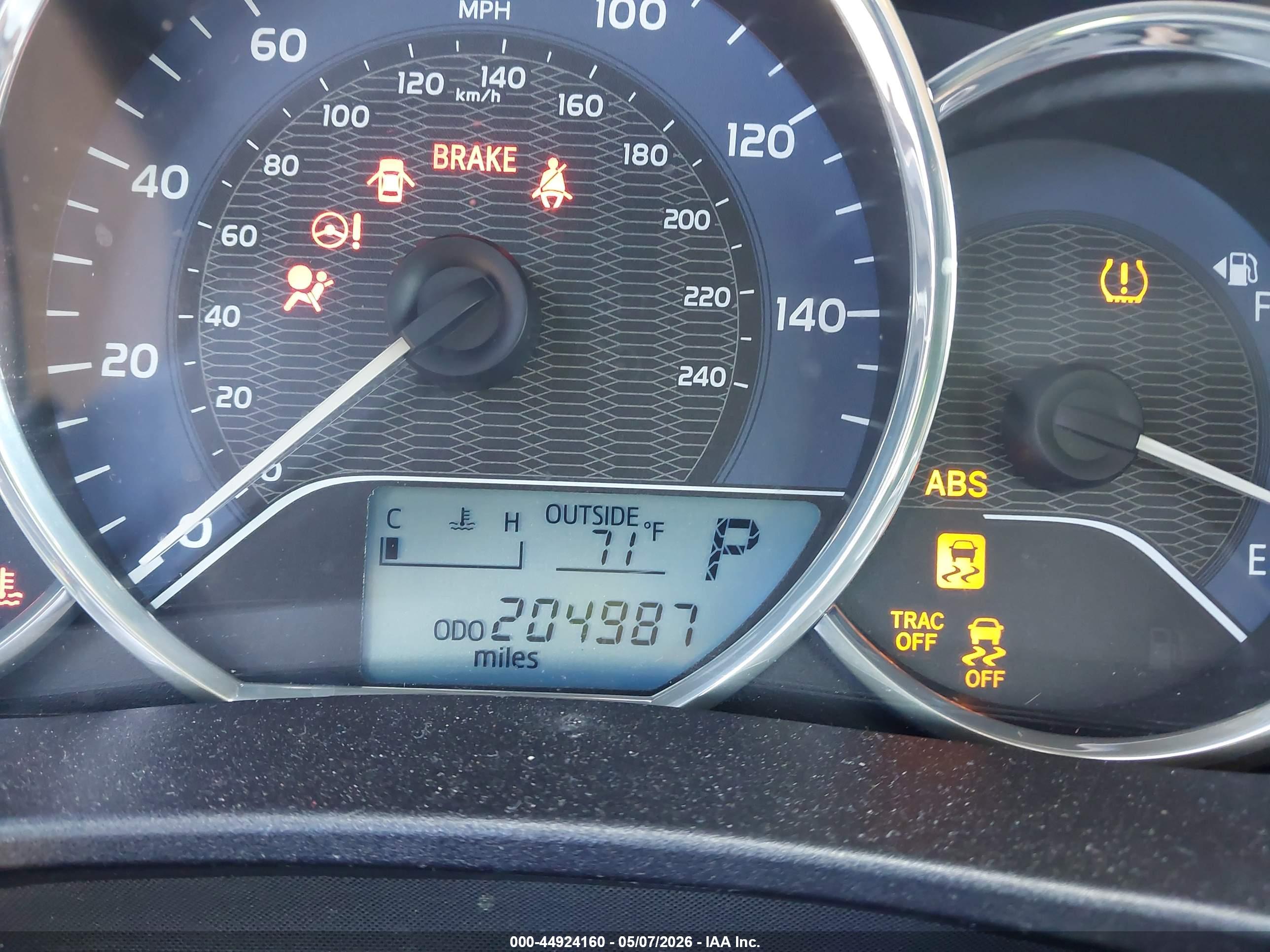 TOYOTA COROLLA image 7